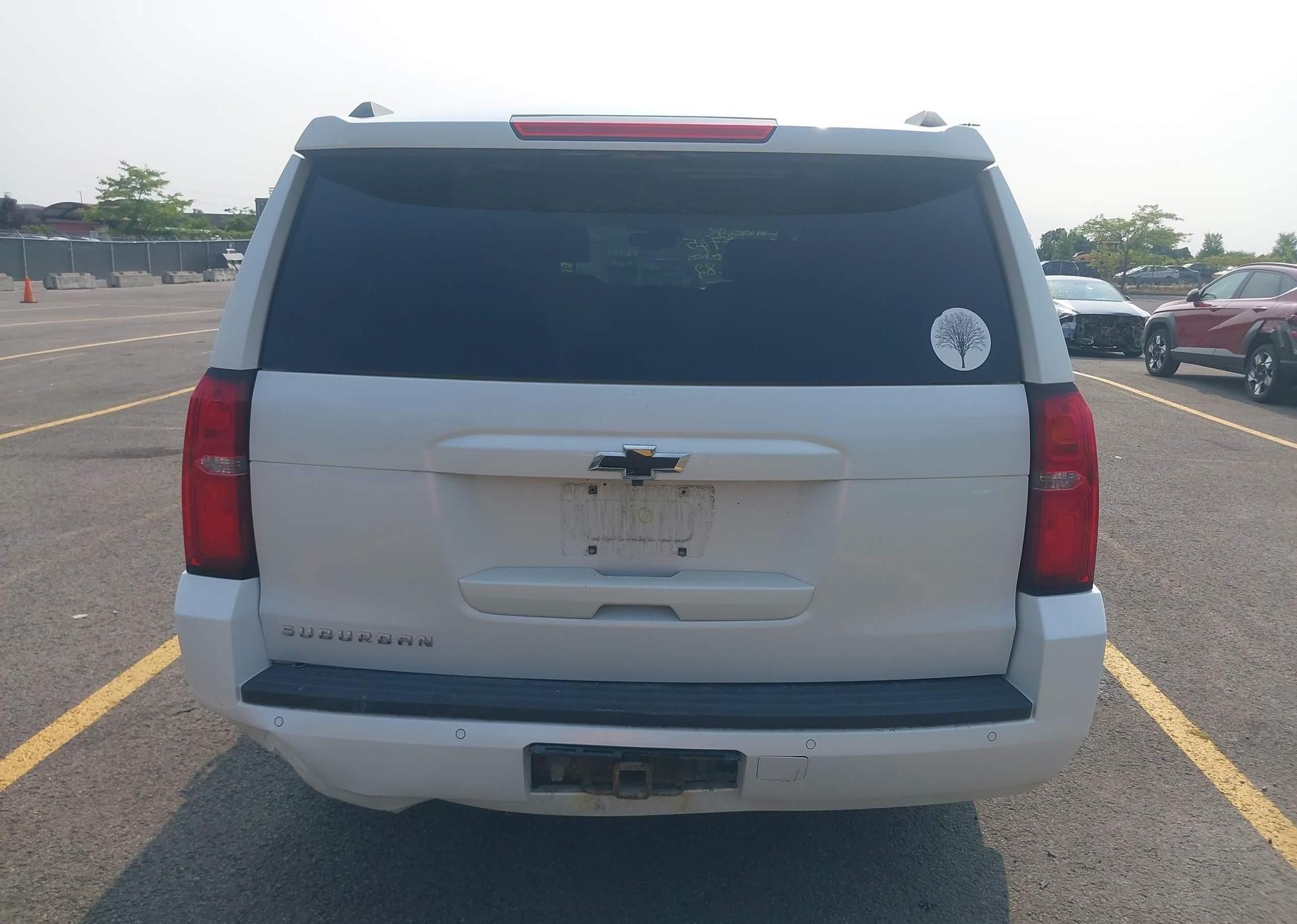 2016 CHEVROLET SUBURBAN LT