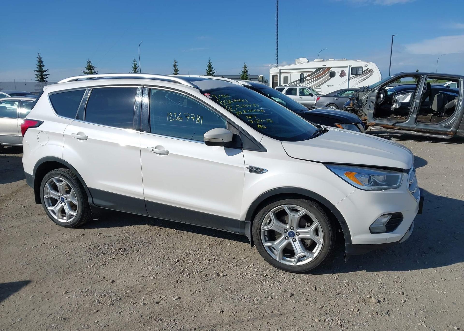 2019 FORD ESCAPE TITANIUM