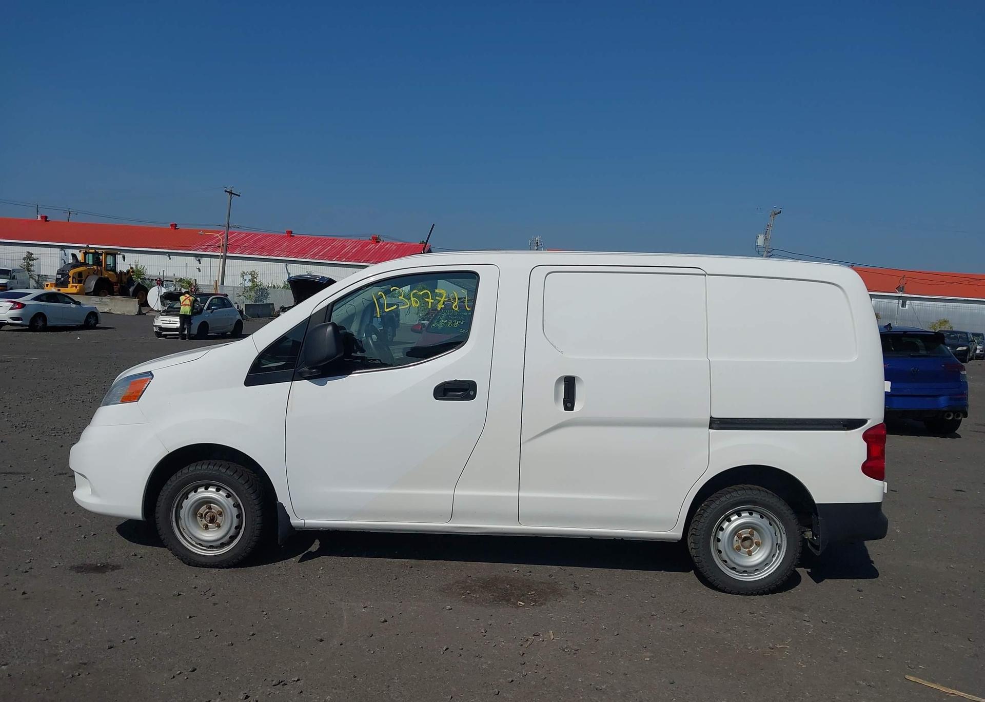 2020 NISSAN NV200 2.5S