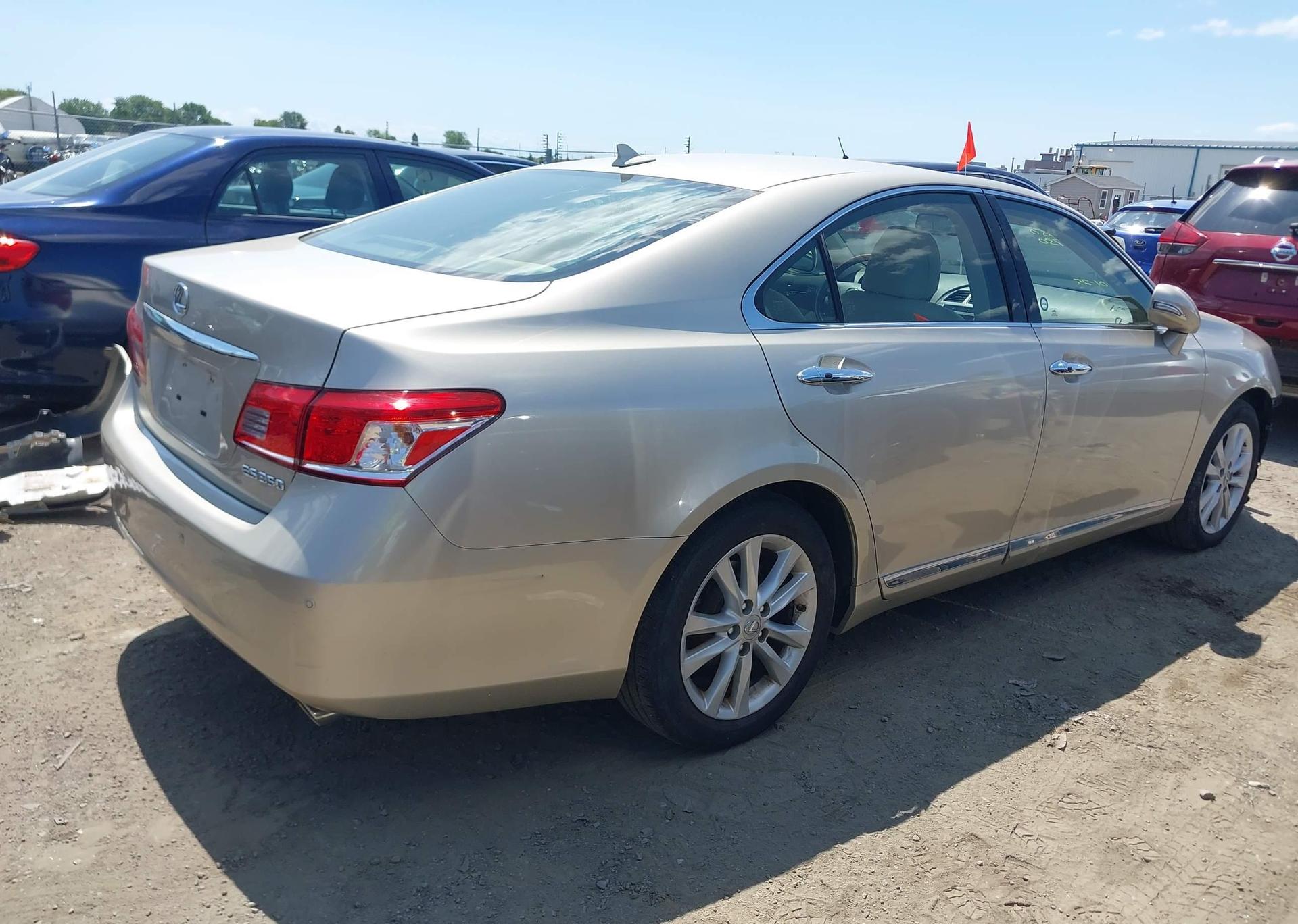 2011 LEXUS ES 350