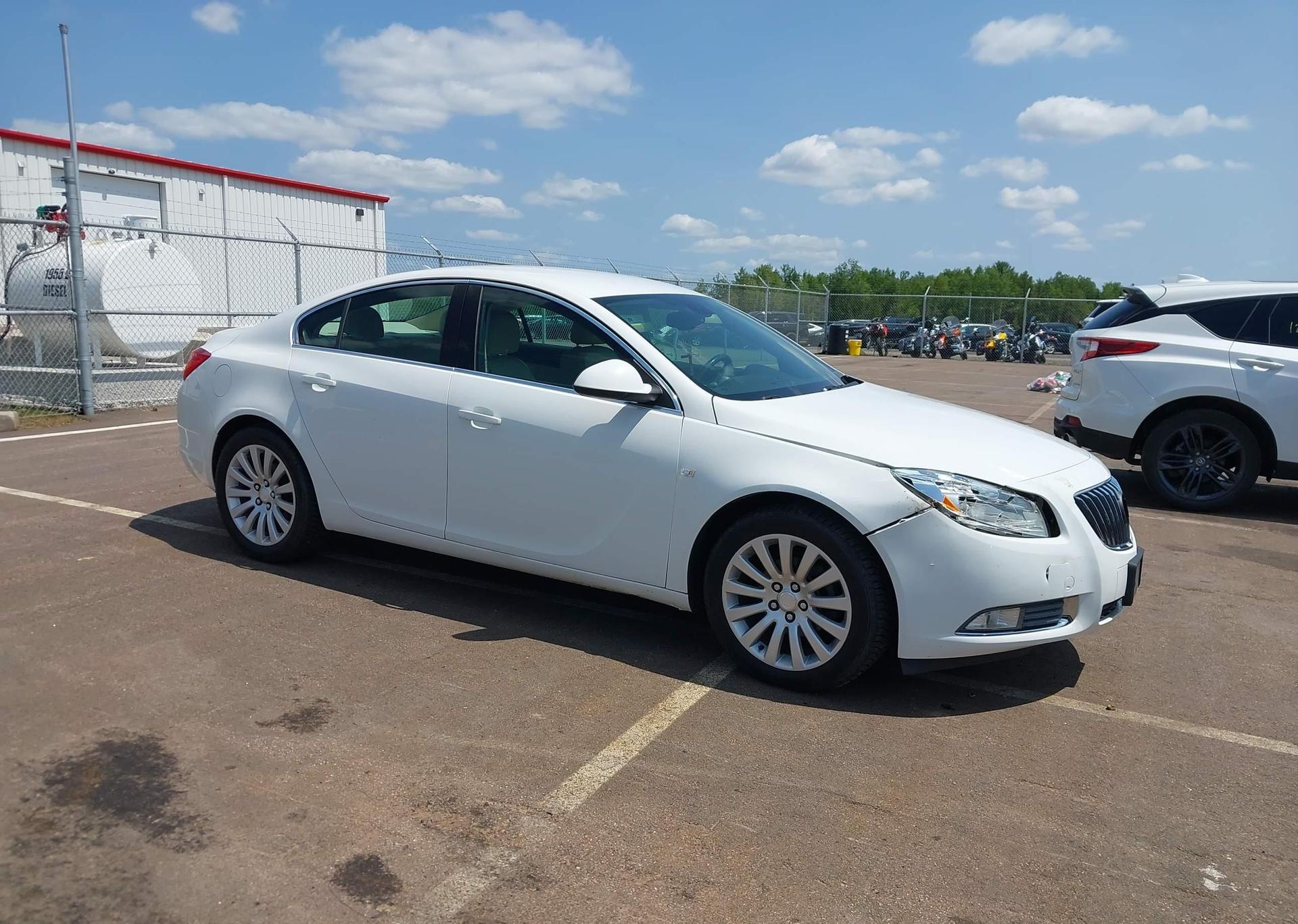2011 BUICK REGAL CXL