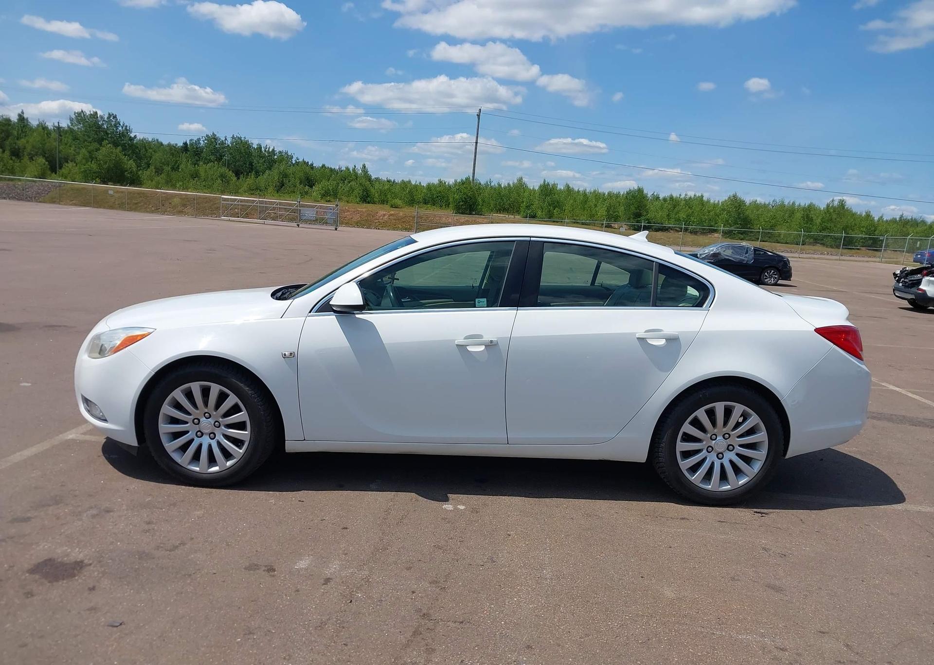 2011 BUICK REGAL CXL