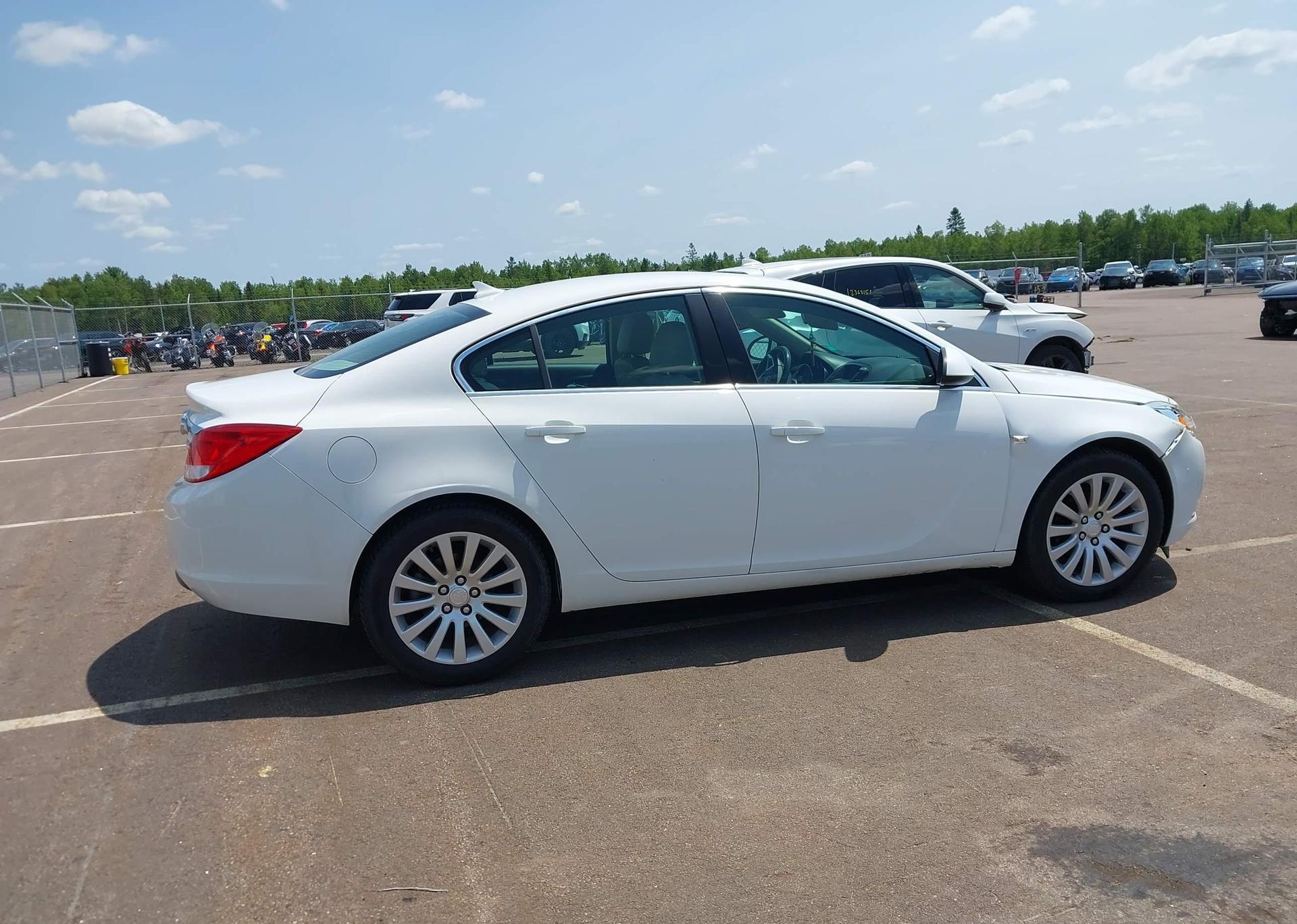 2011 BUICK REGAL CXL