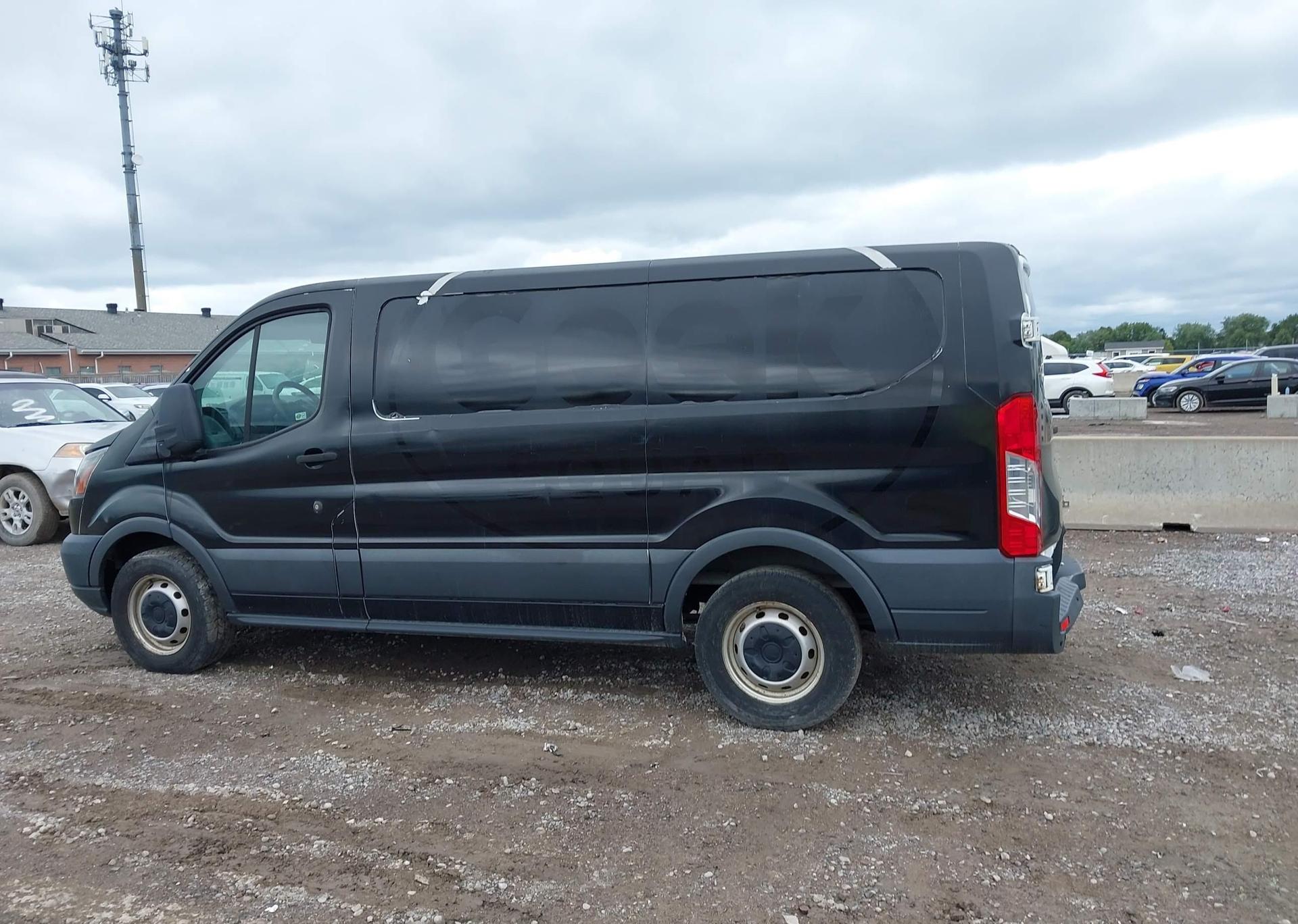 2017 FORD TRANSIT T-150