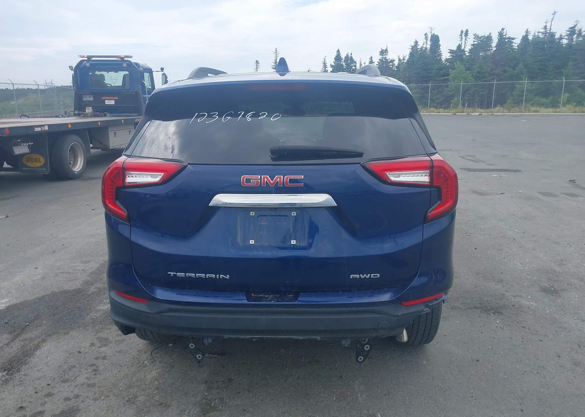 2023 GMC TERRAIN SLE