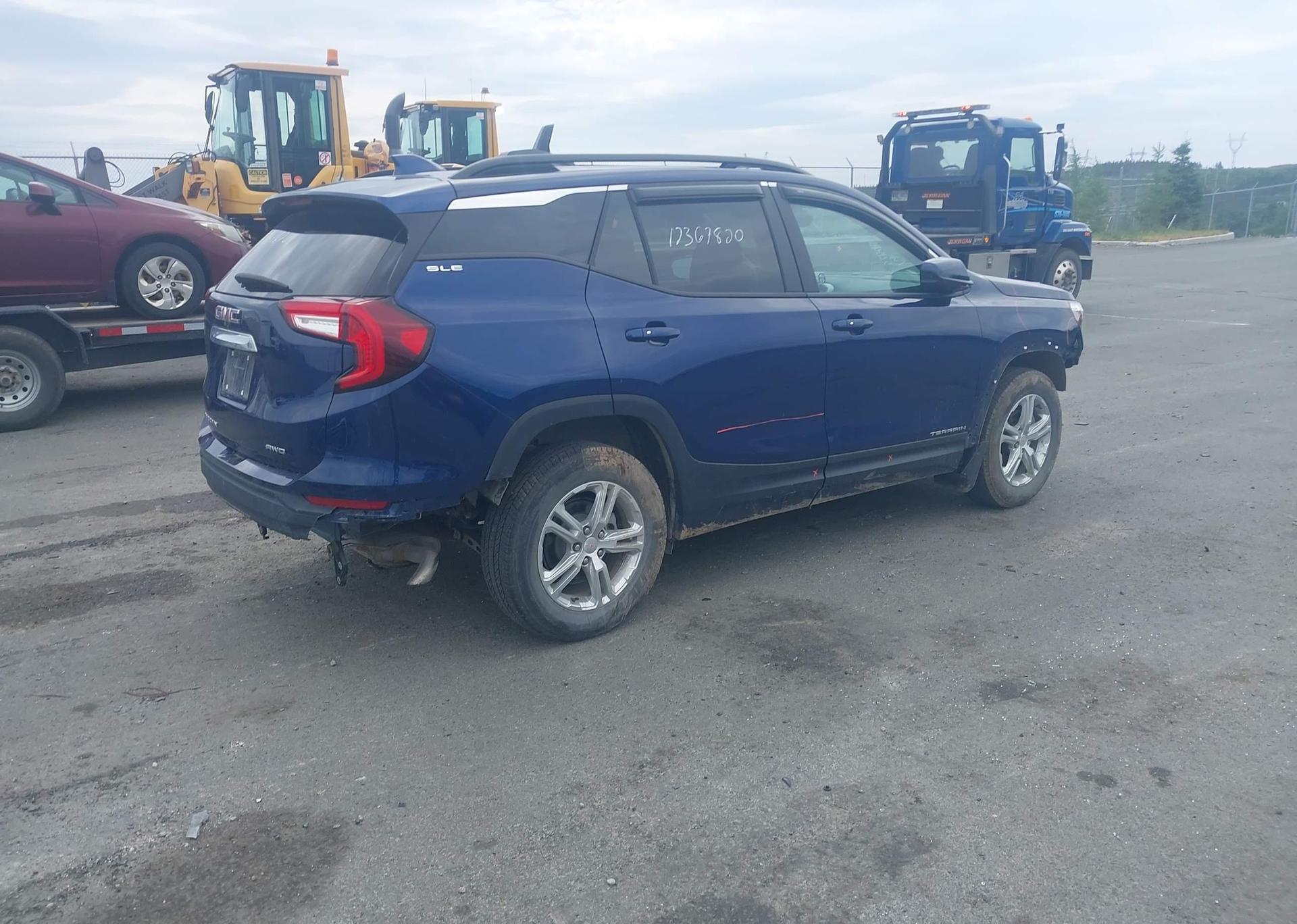 2023 GMC TERRAIN SLE