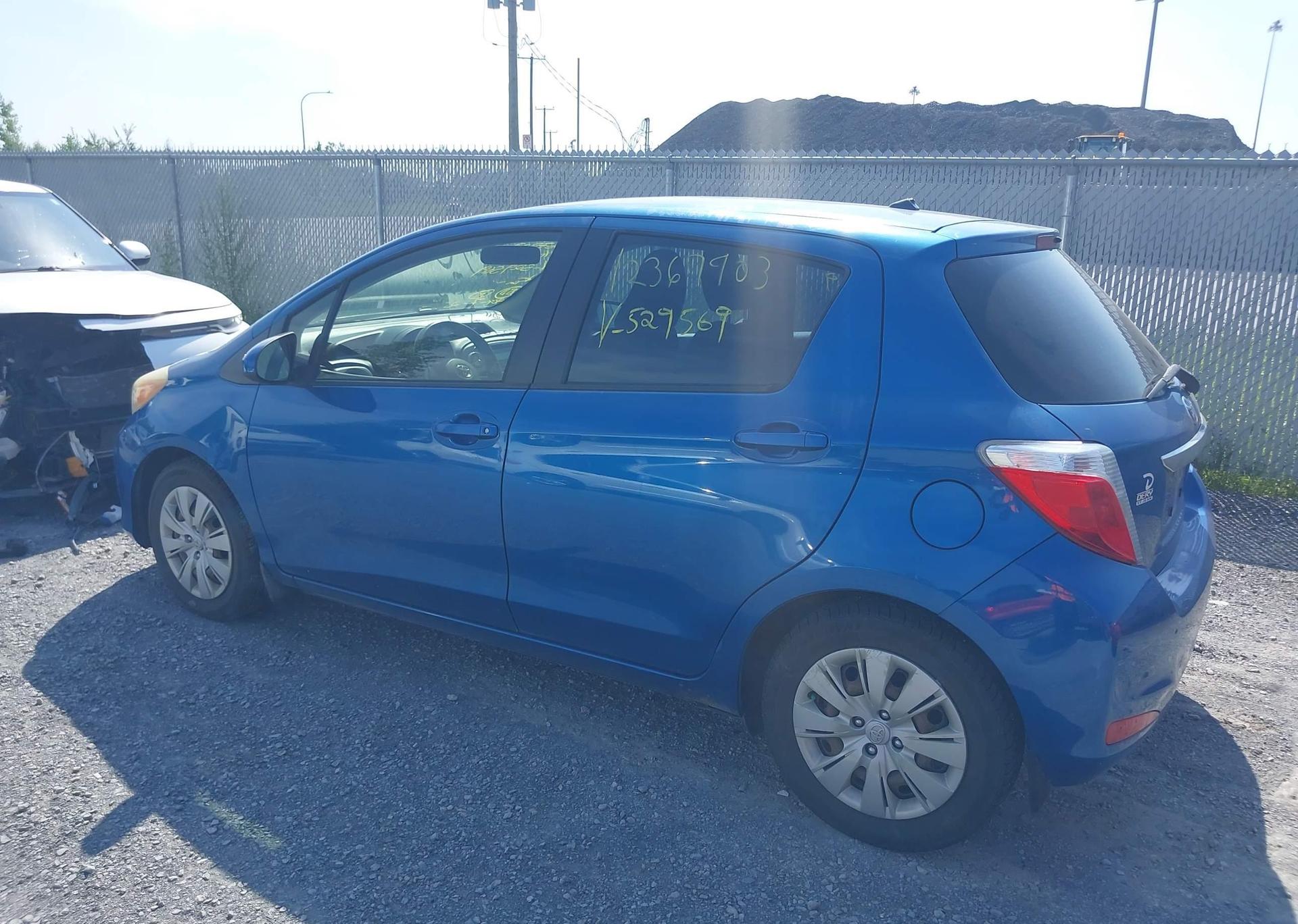 2012 TOYOTA YARIS