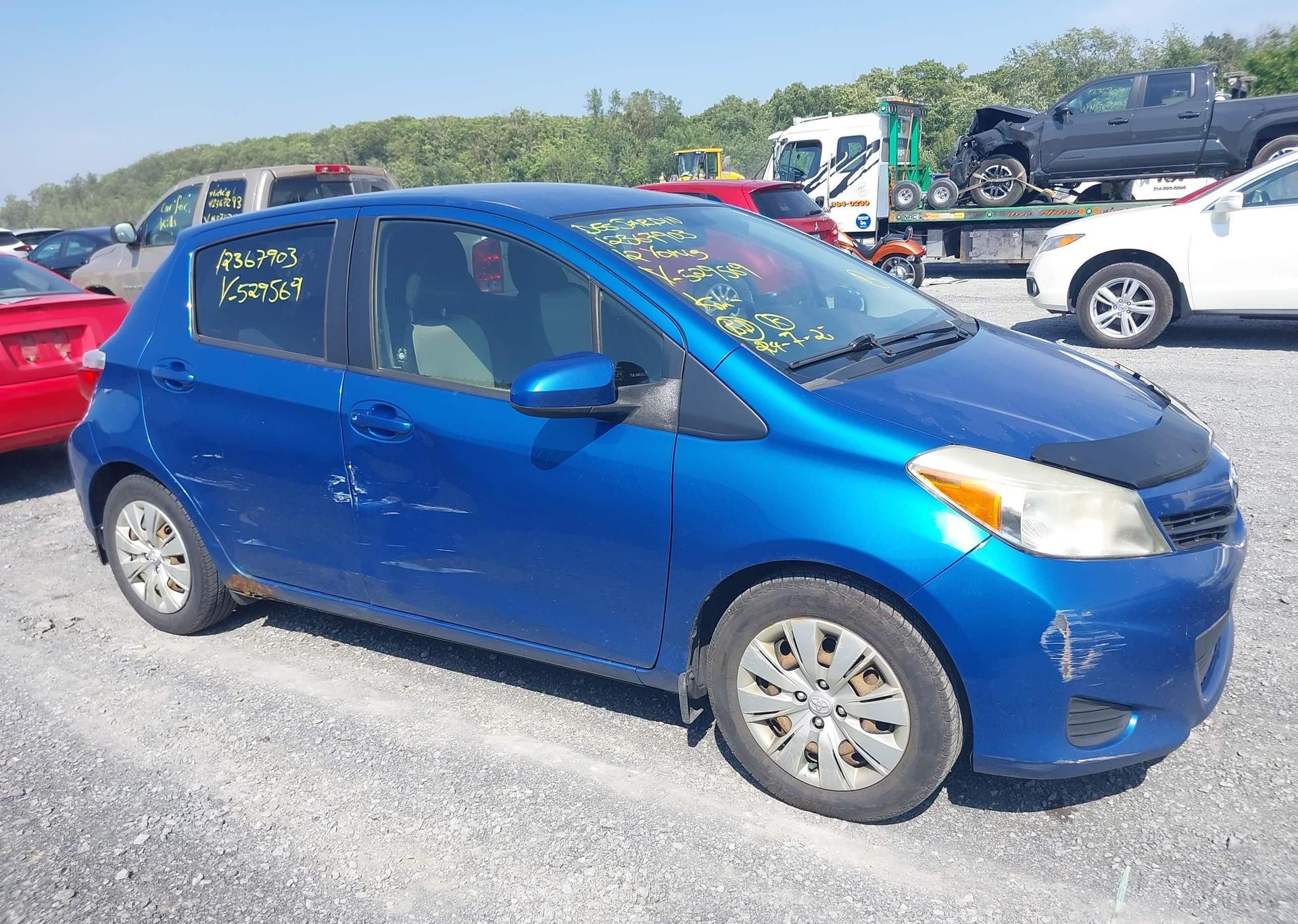 2012 TOYOTA YARIS