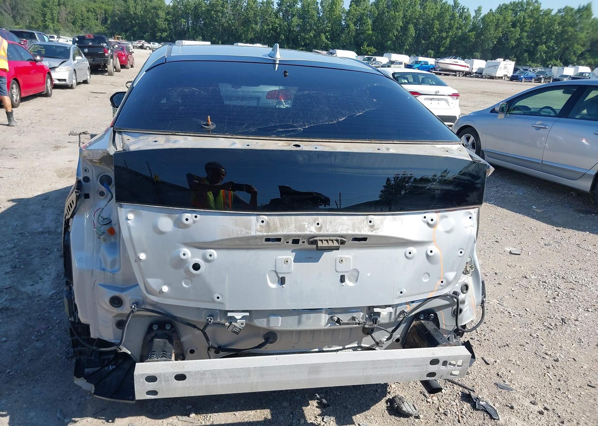 2019 TOYOTA PRIUS
