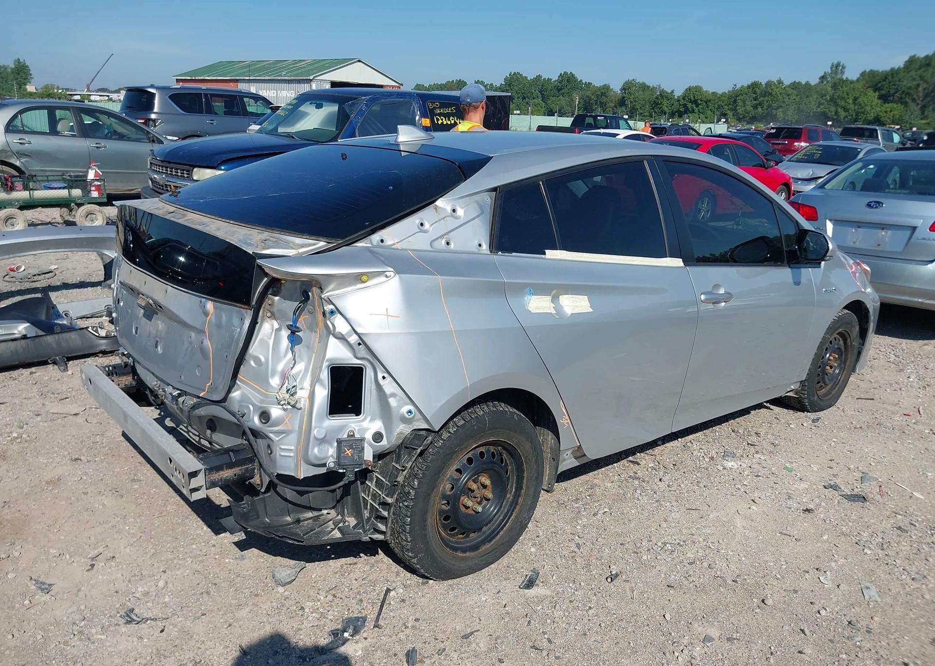 2019 TOYOTA PRIUS