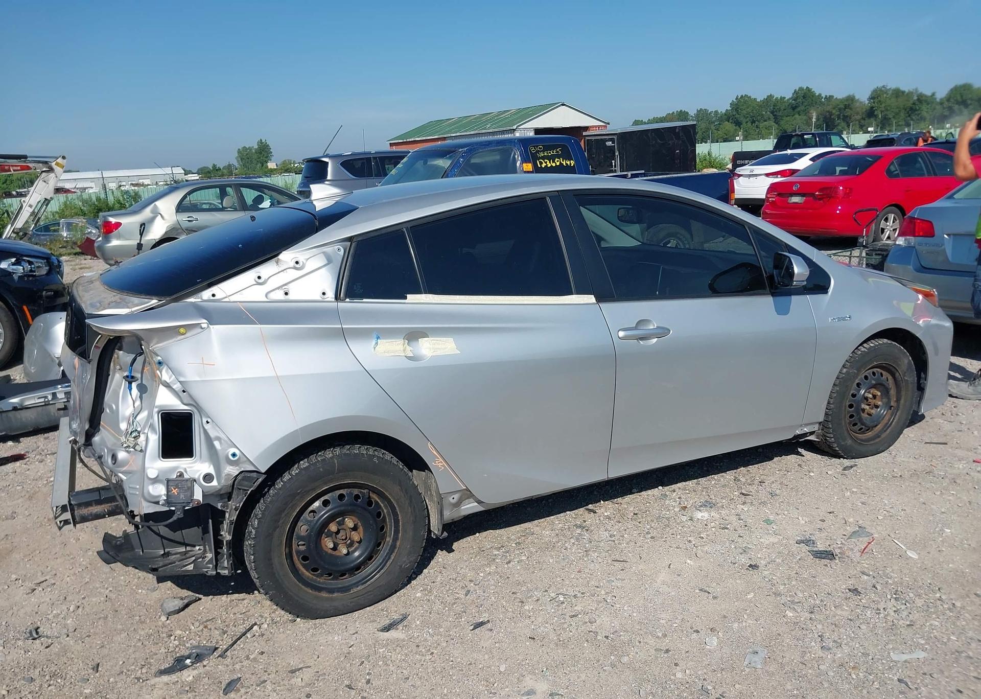 2019 TOYOTA PRIUS
