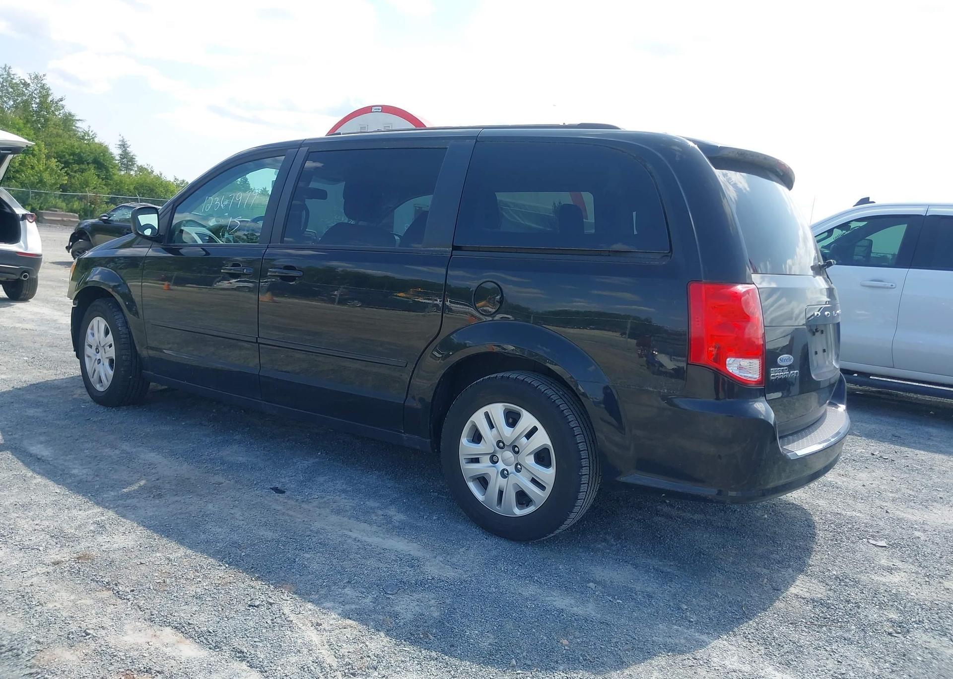 2015 DODGE GRAND CARAVAN SE