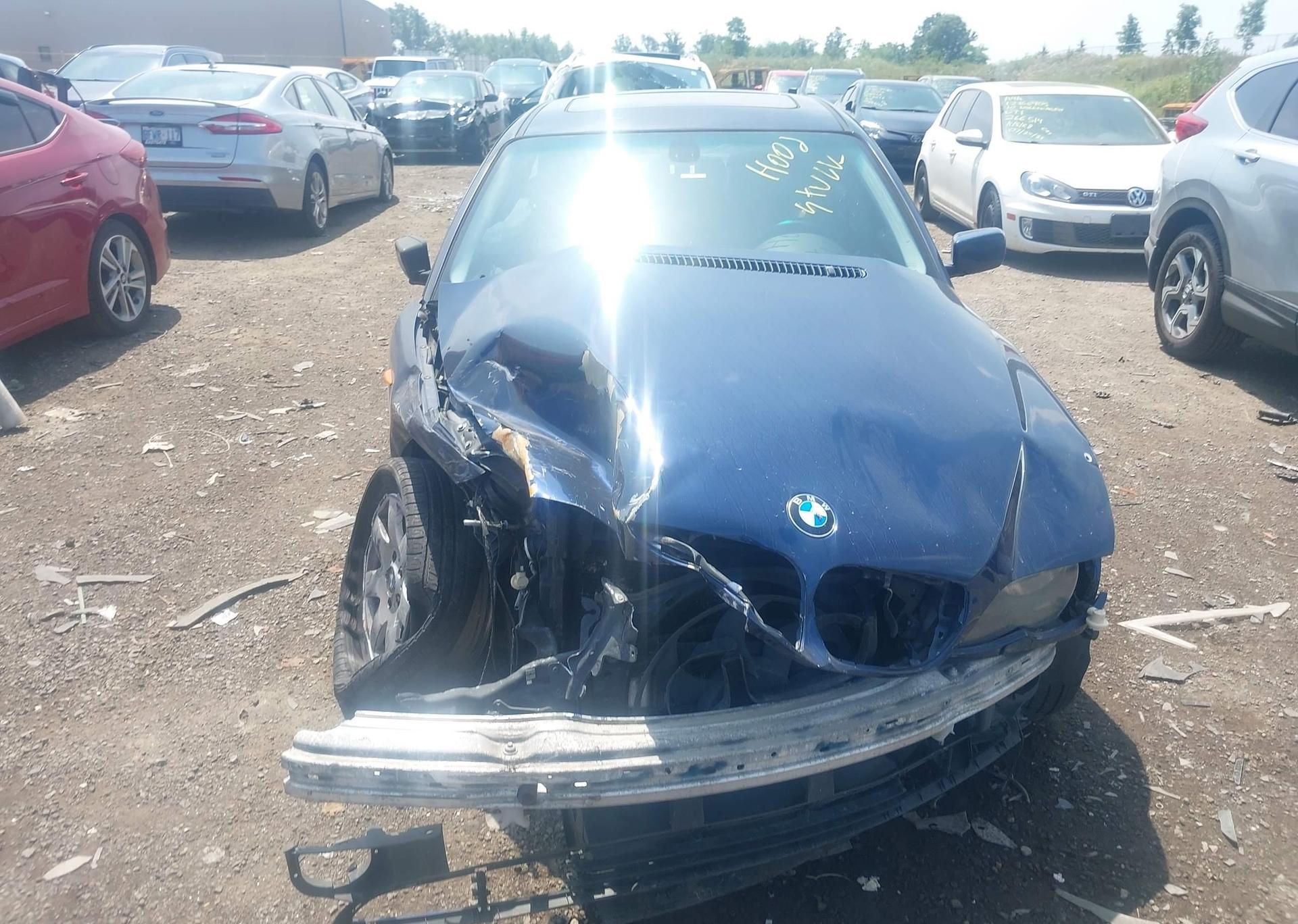 2004 BMW 325XI