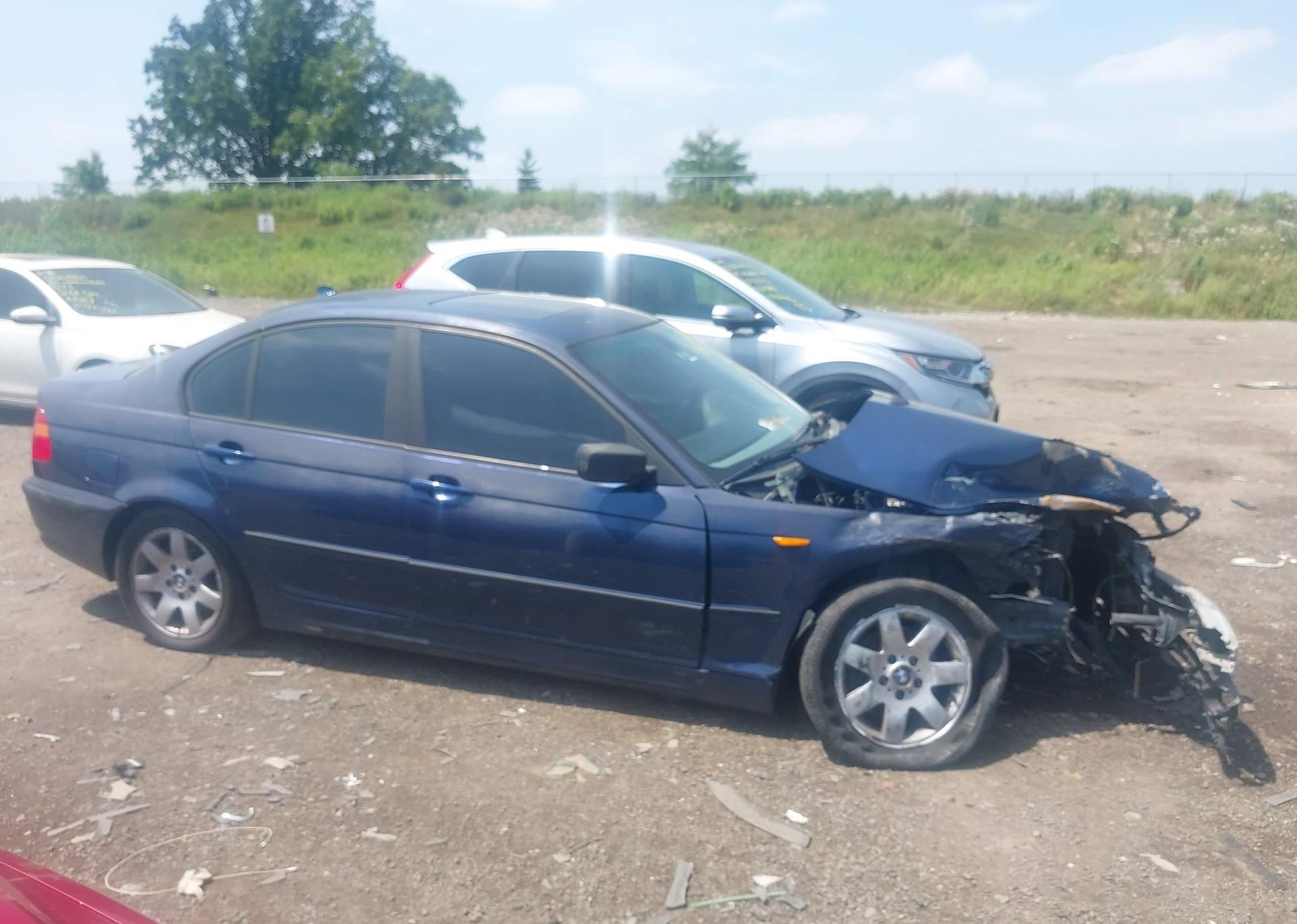 2004 BMW 325XI