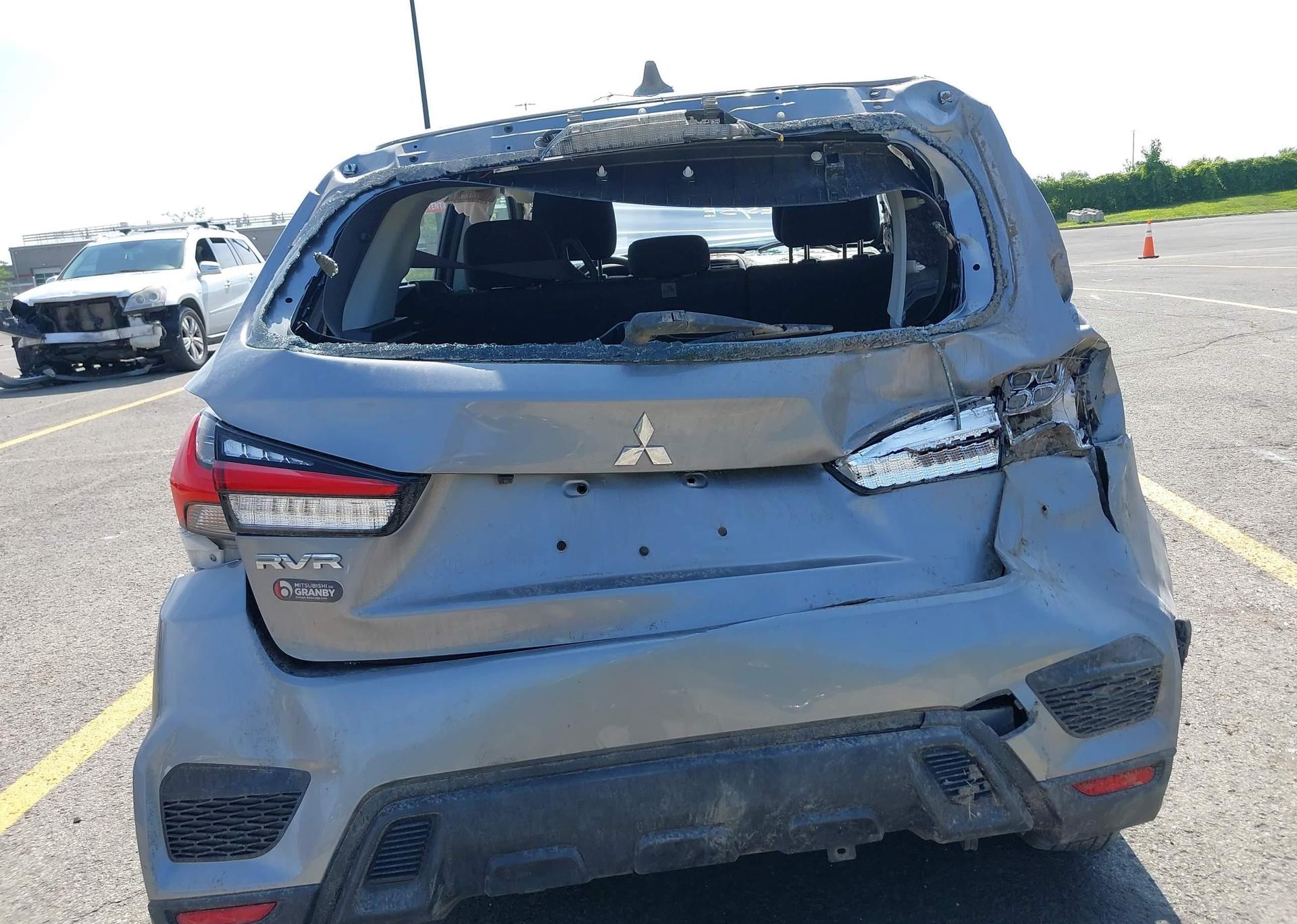 2022 MITSUBISHI RVR ES