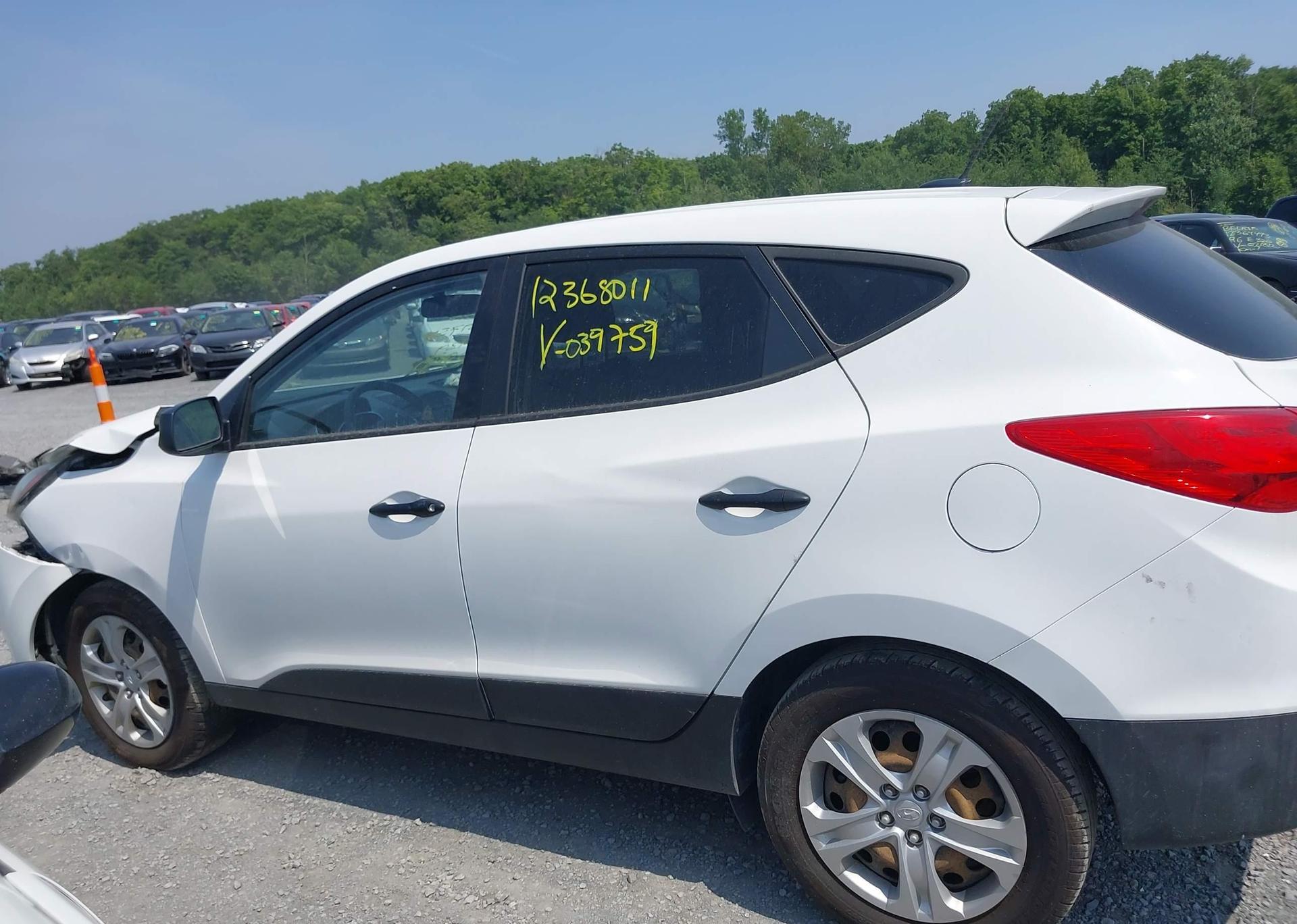 2015 HYUNDAI TUCSON GL