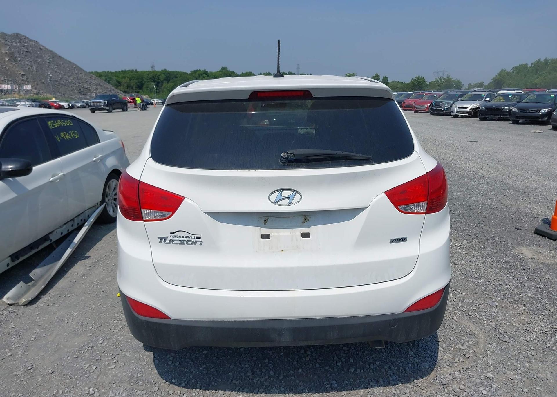 2015 HYUNDAI TUCSON GL