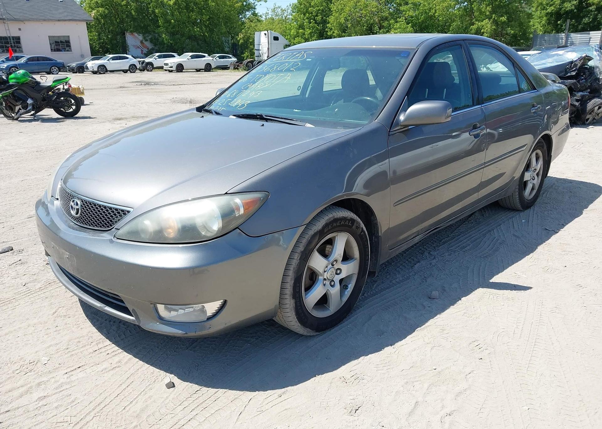 2006 TOYOTA CAMRY LE