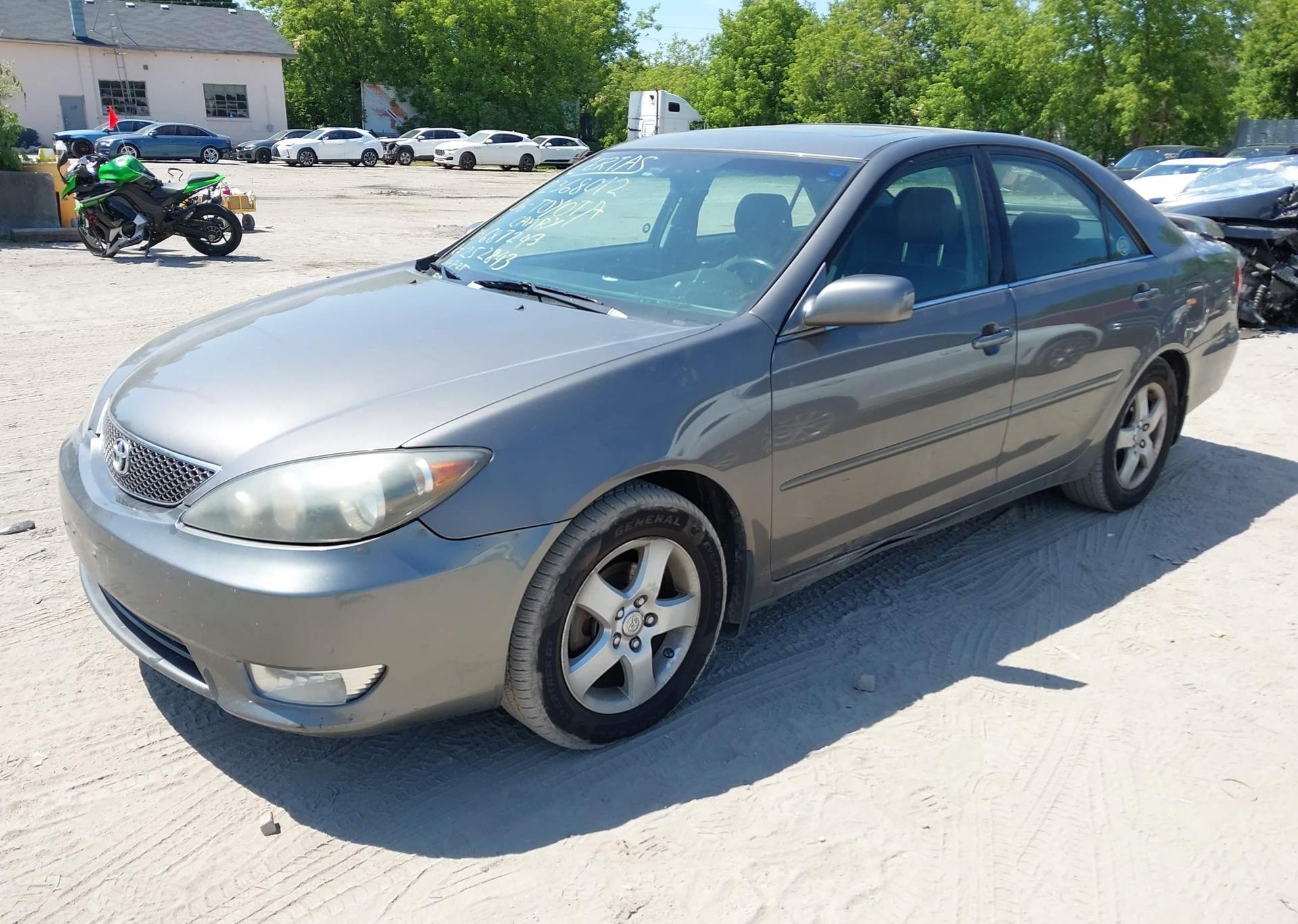 2006 TOYOTA CAMRY LE