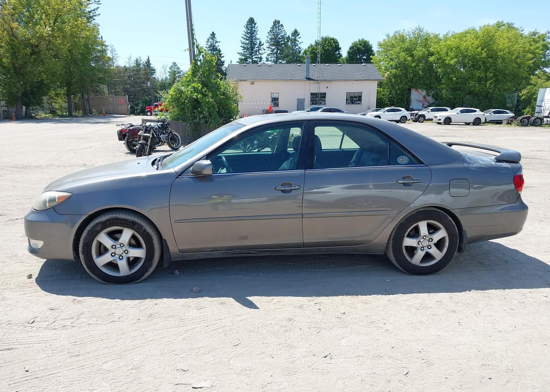 2006 TOYOTA CAMRY LE