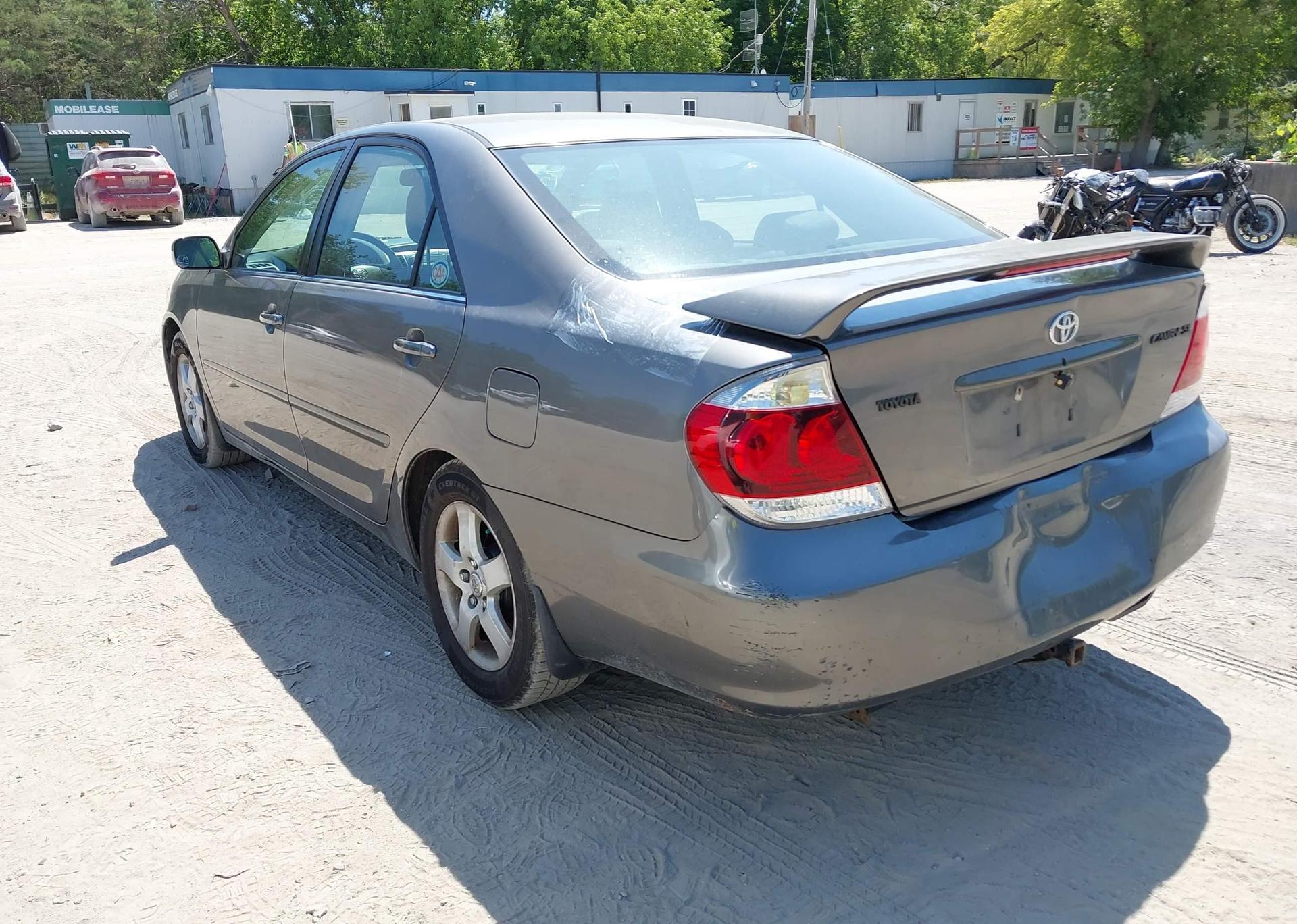 2006 TOYOTA CAMRY LE