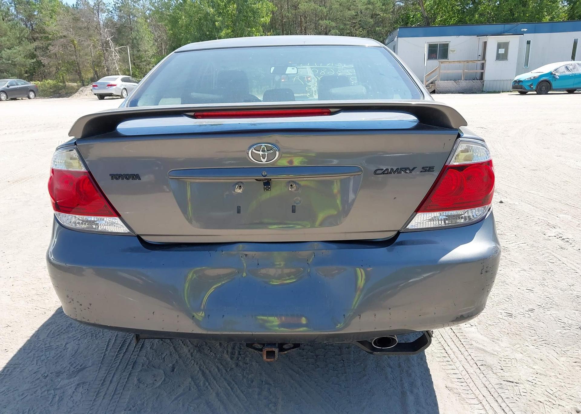 2006 TOYOTA CAMRY LE