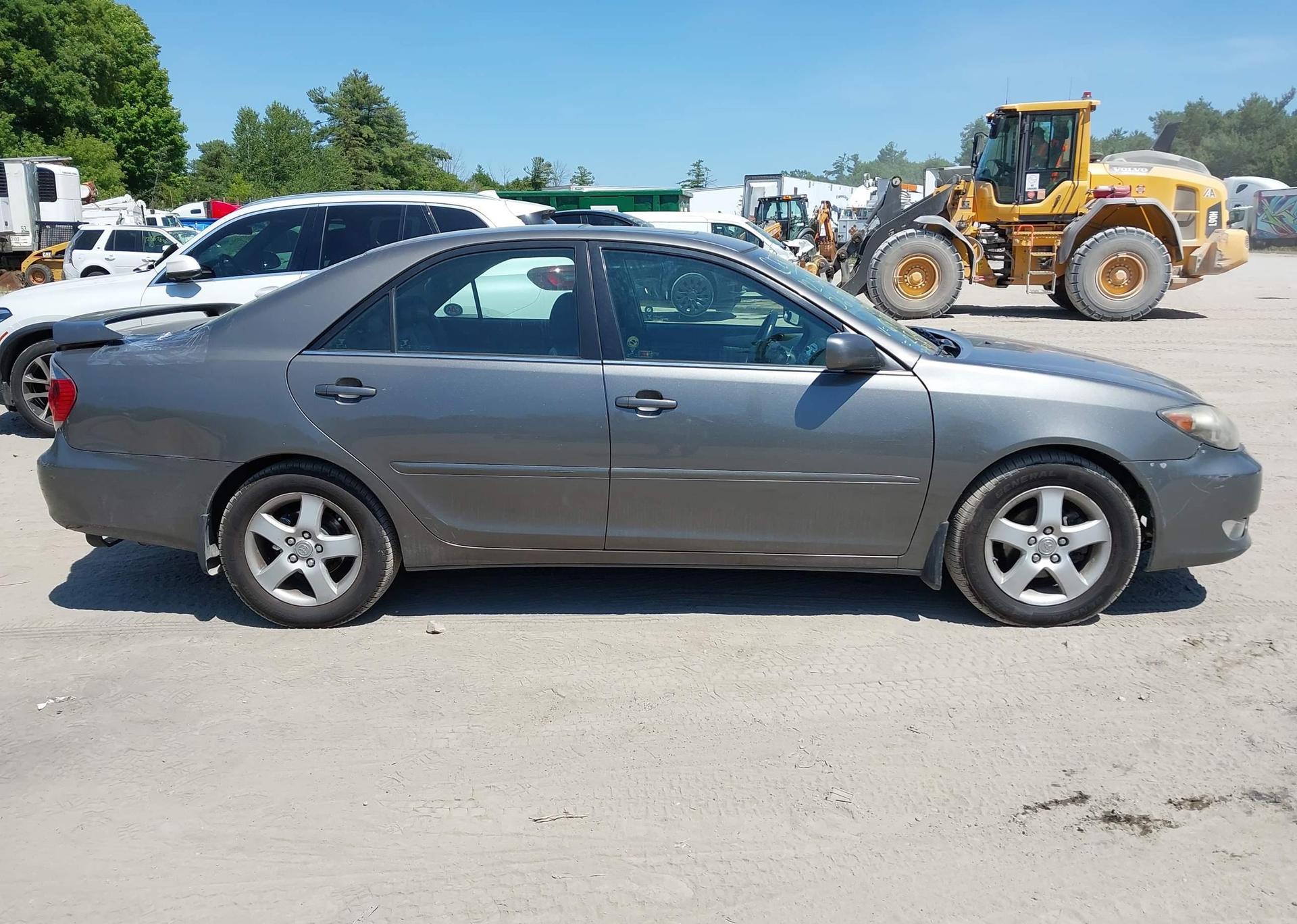 2006 TOYOTA CAMRY LE