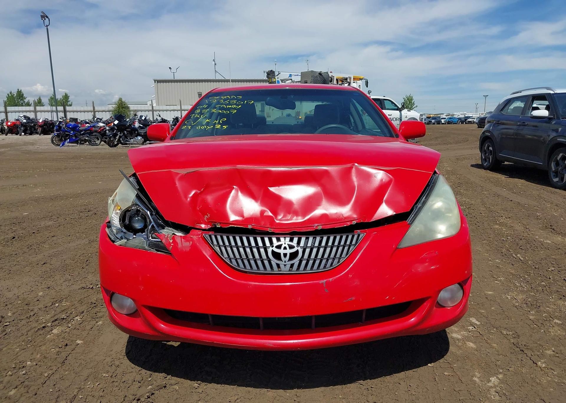 2004 TOYOTA CAMRY SOLARA SE