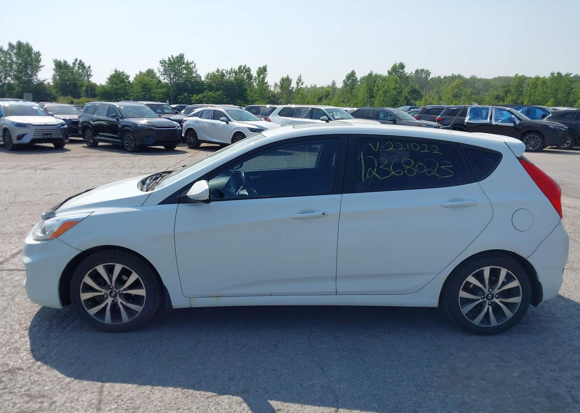 2015 HYUNDAI ACCENT GLS