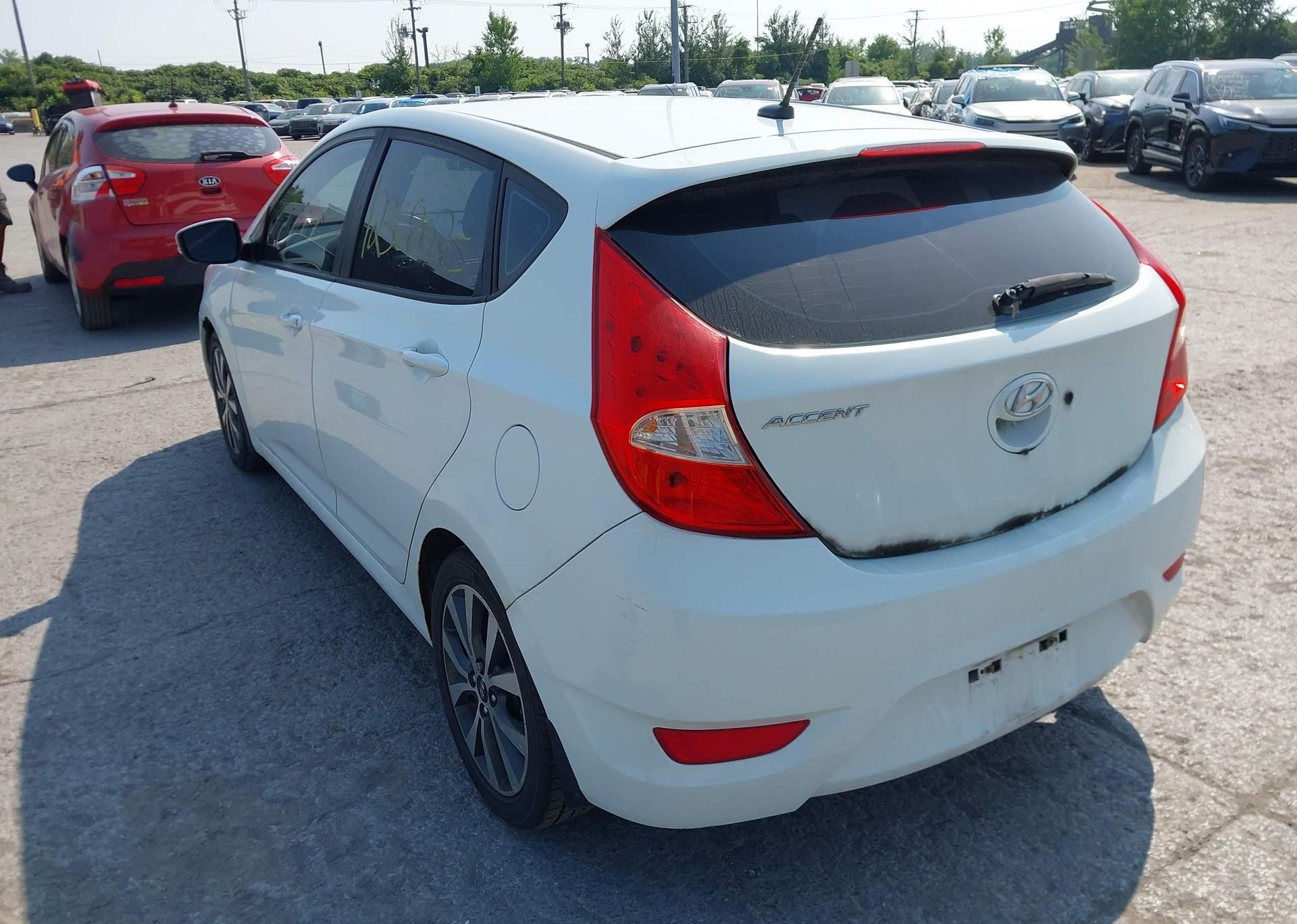 2015 HYUNDAI ACCENT GLS