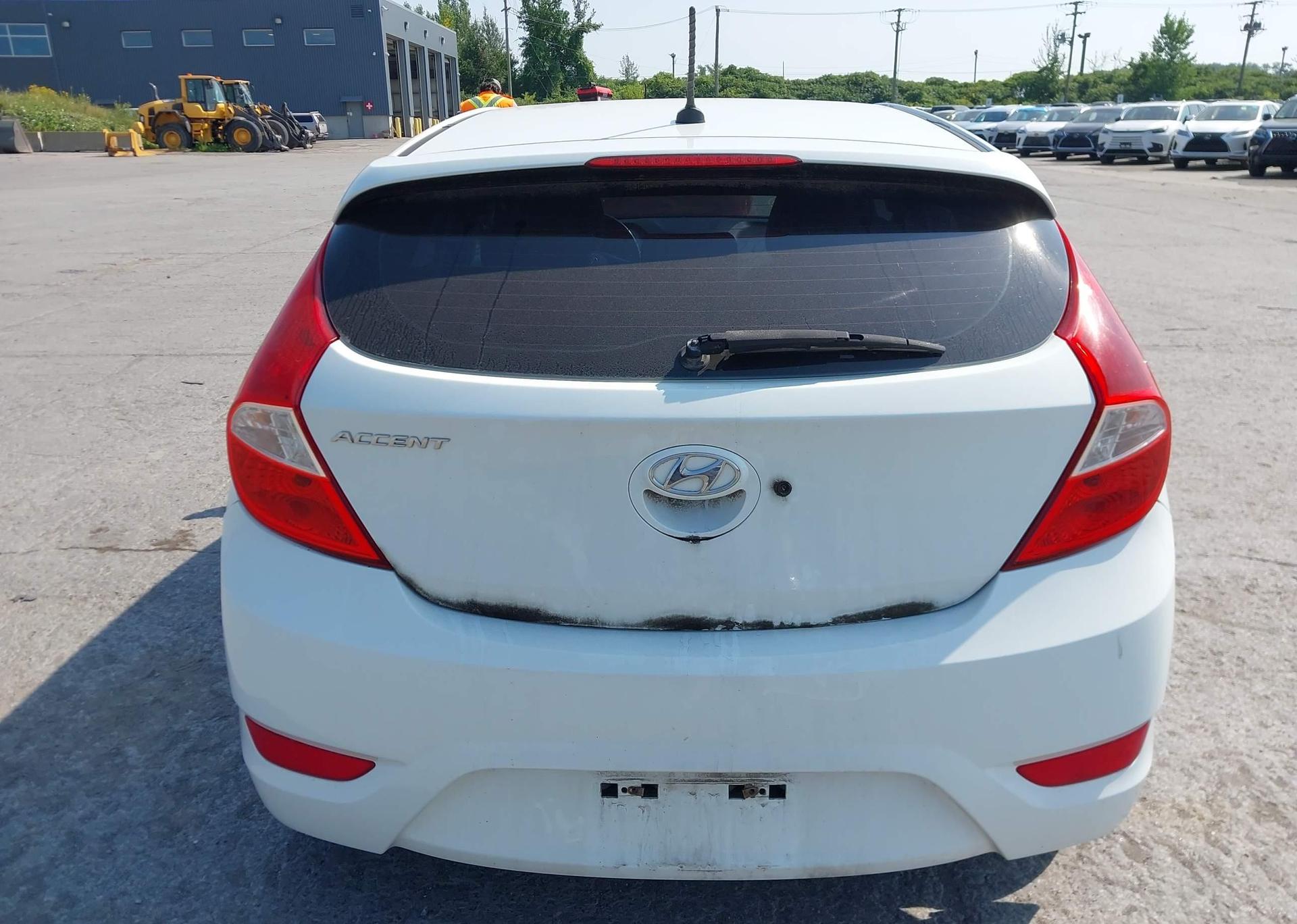 2015 HYUNDAI ACCENT GLS