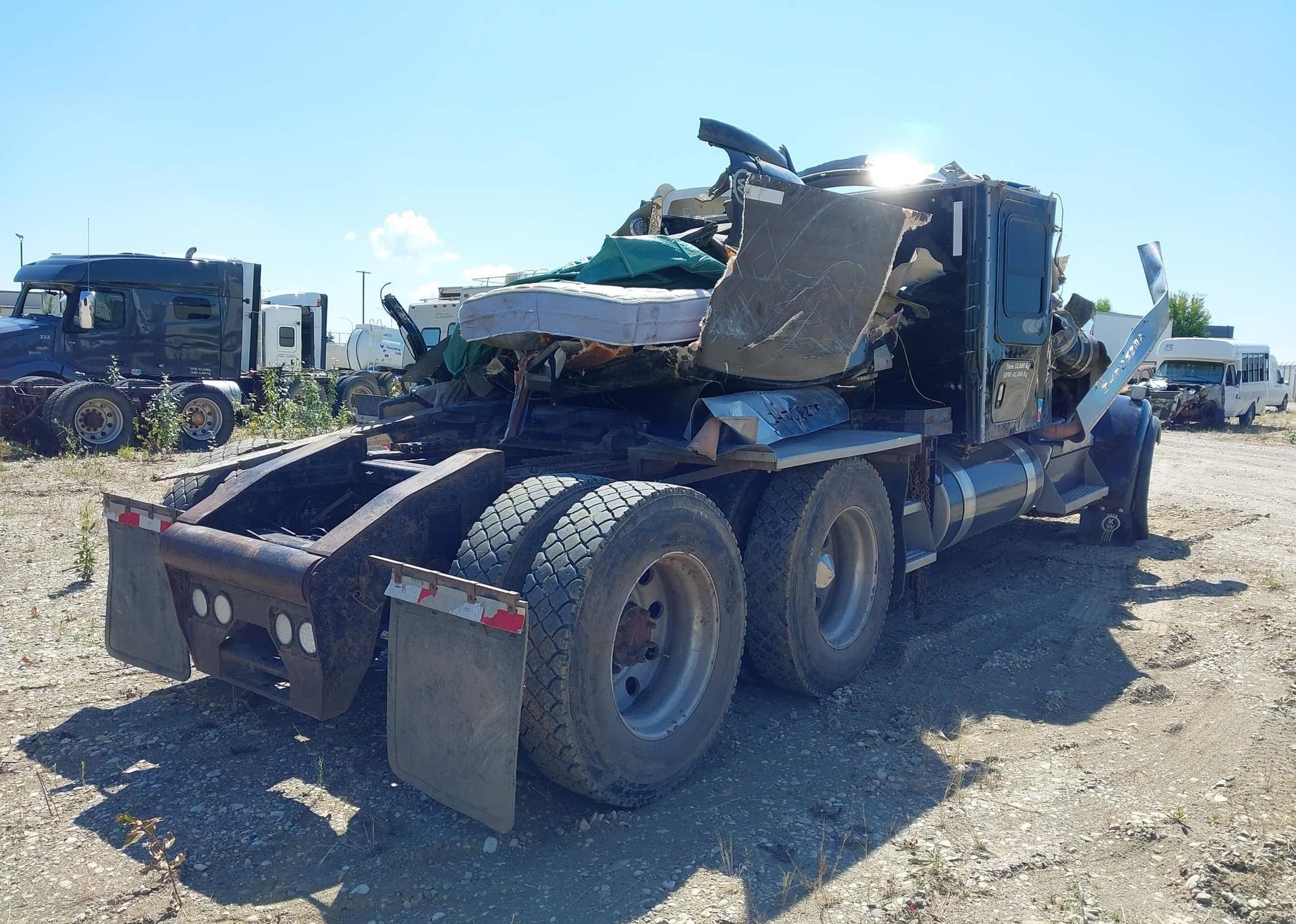 2019 KENWORTH W900