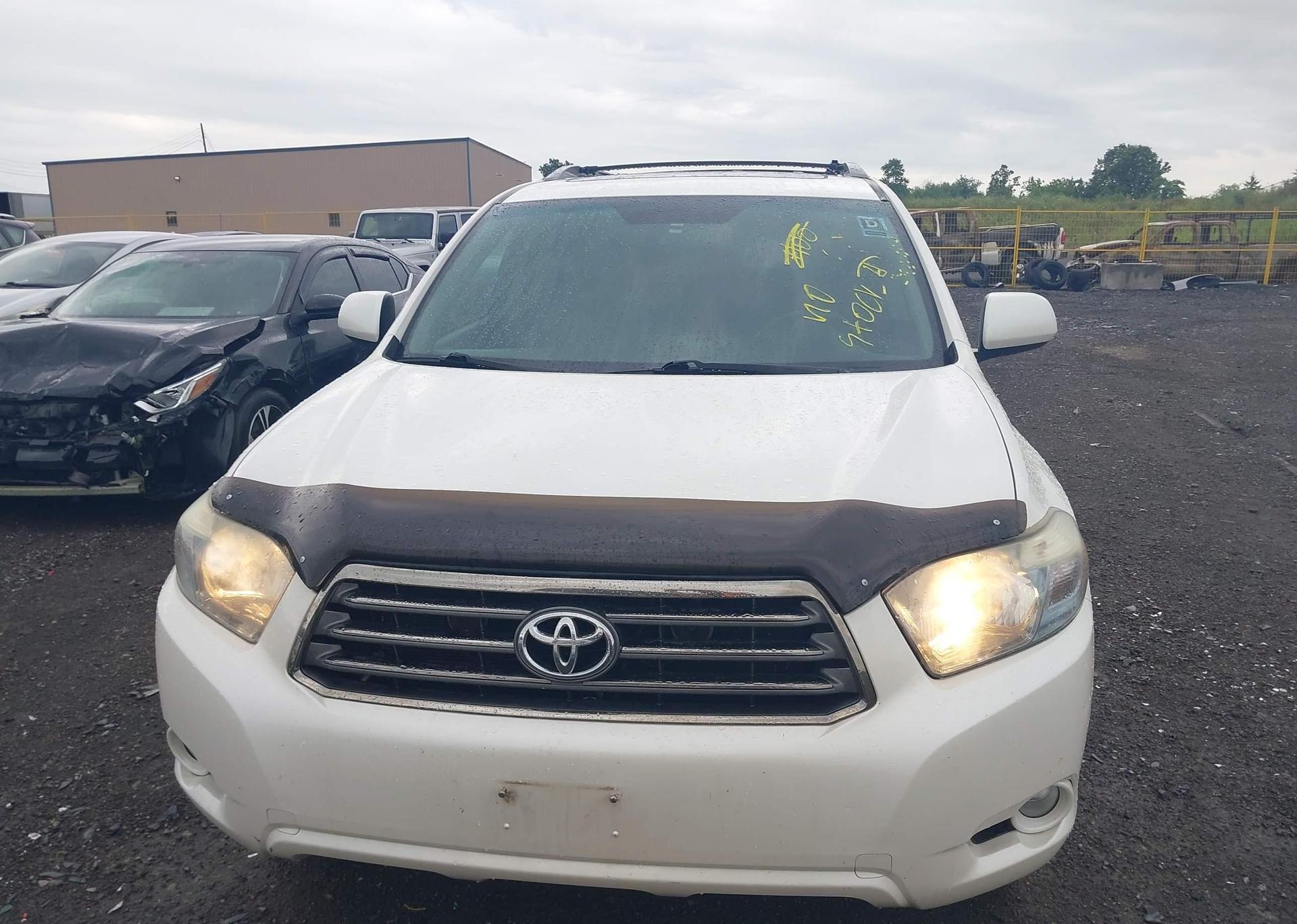 2010 TOYOTA HIGHLANDER