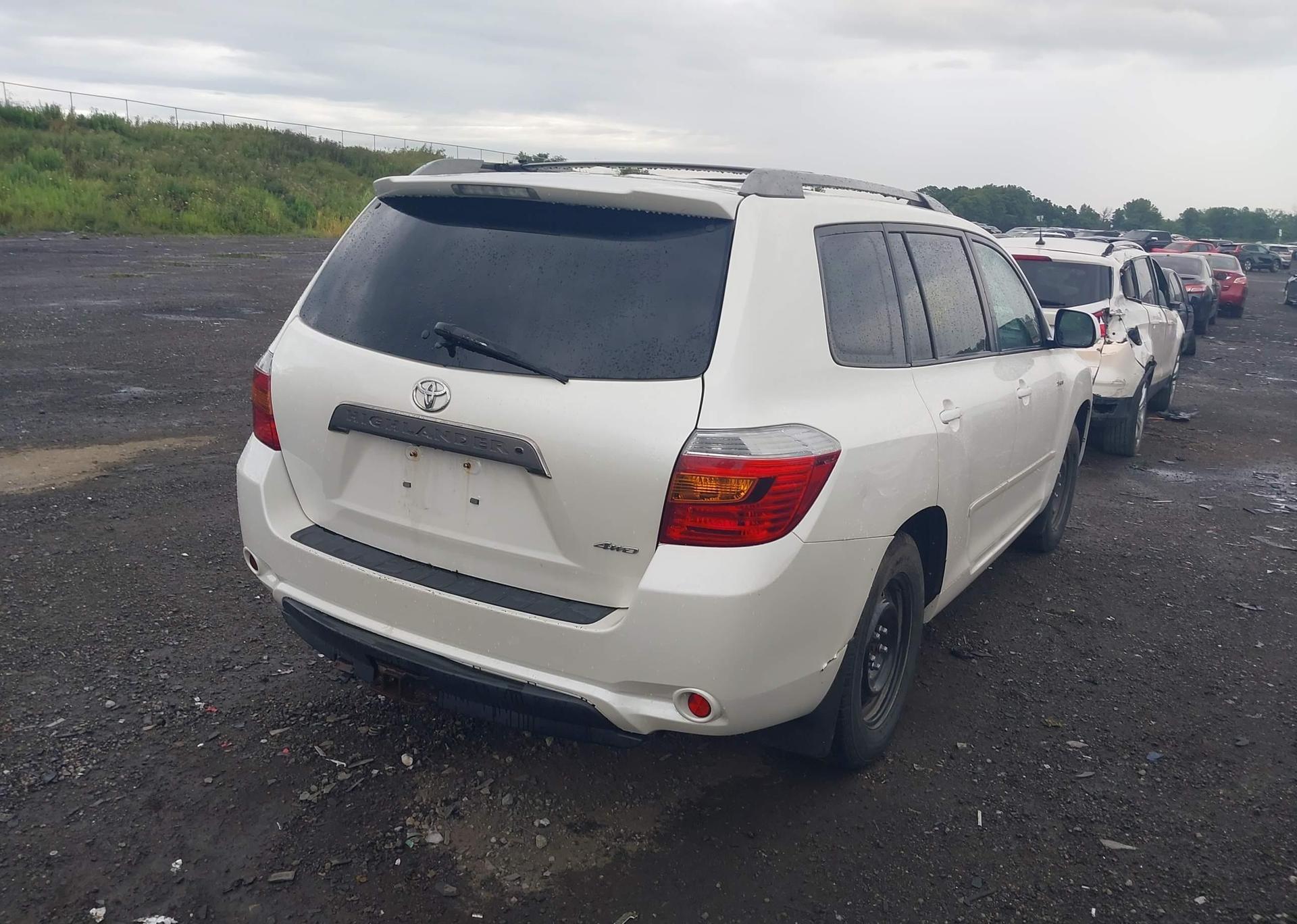 2010 TOYOTA HIGHLANDER
