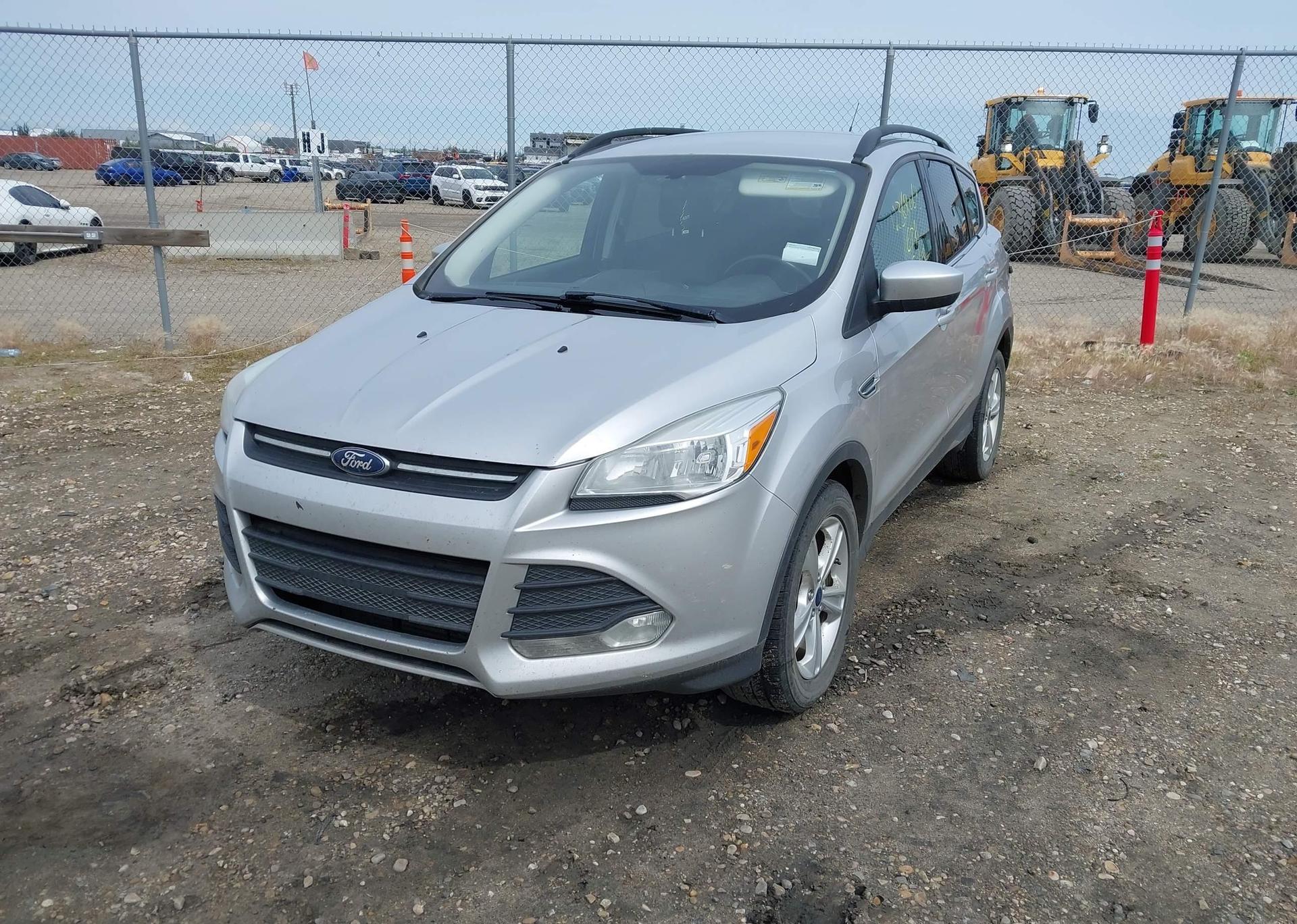 2015 FORD ESCAPE SE