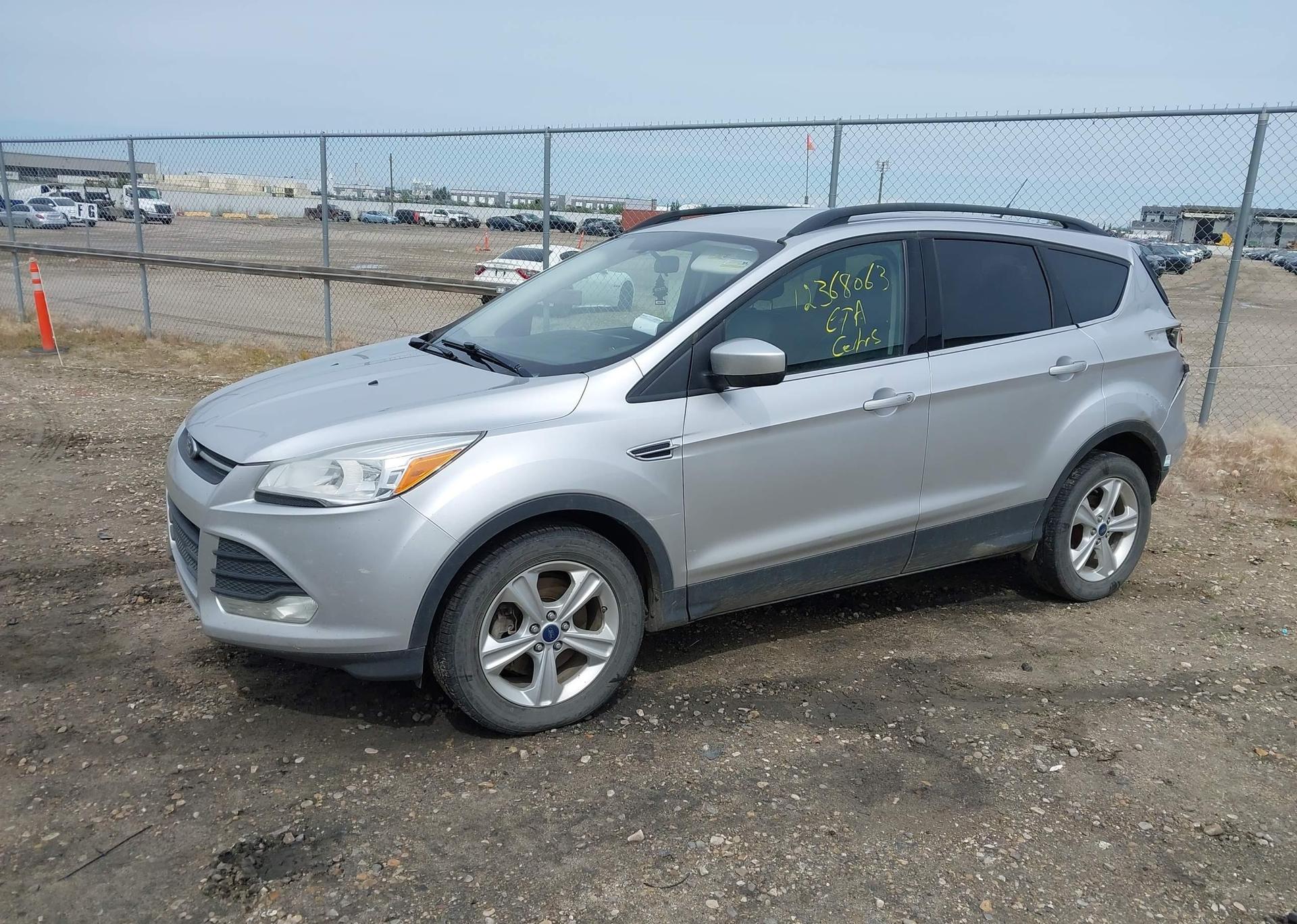 2015 FORD ESCAPE SE