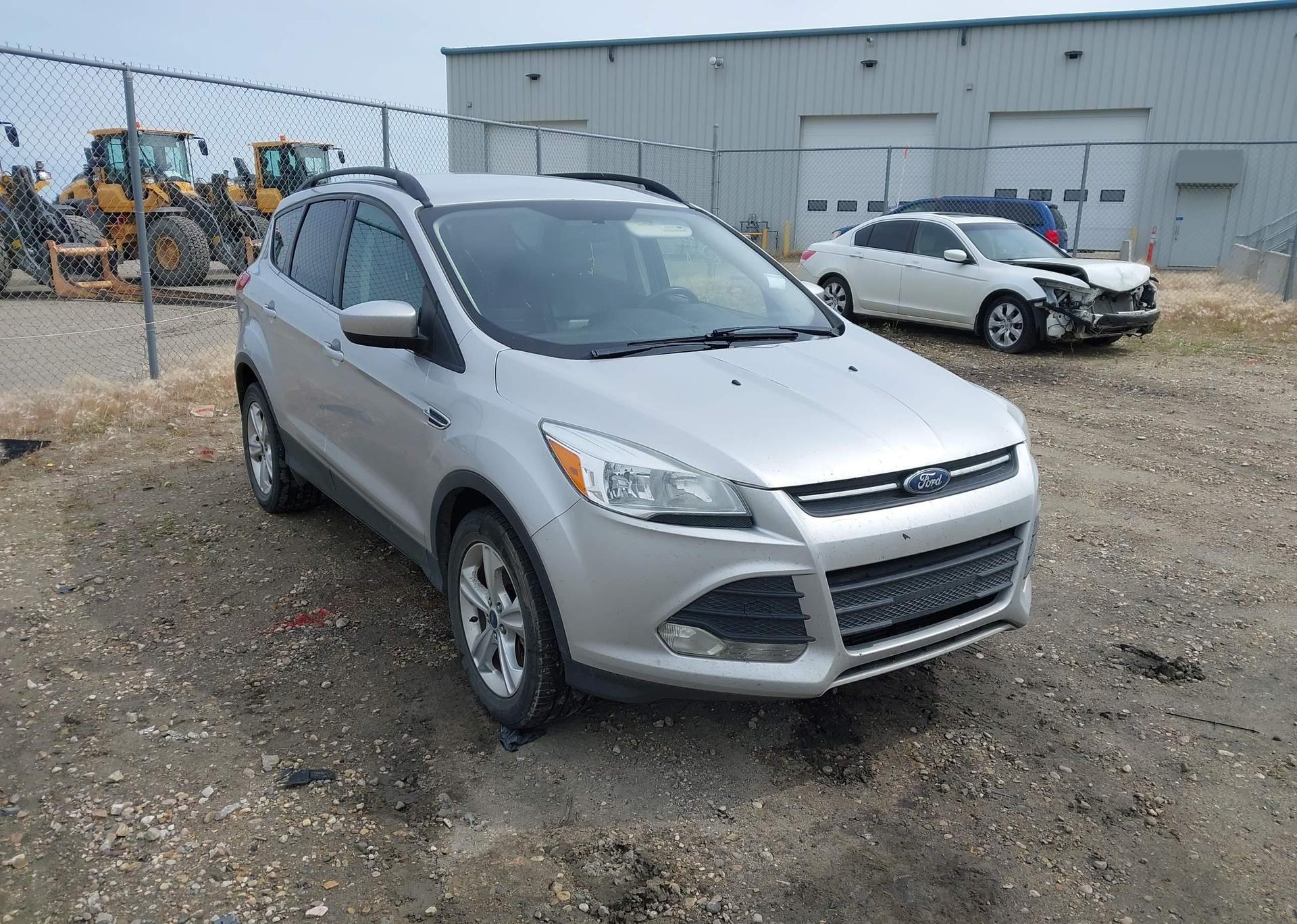 2015 FORD ESCAPE SE