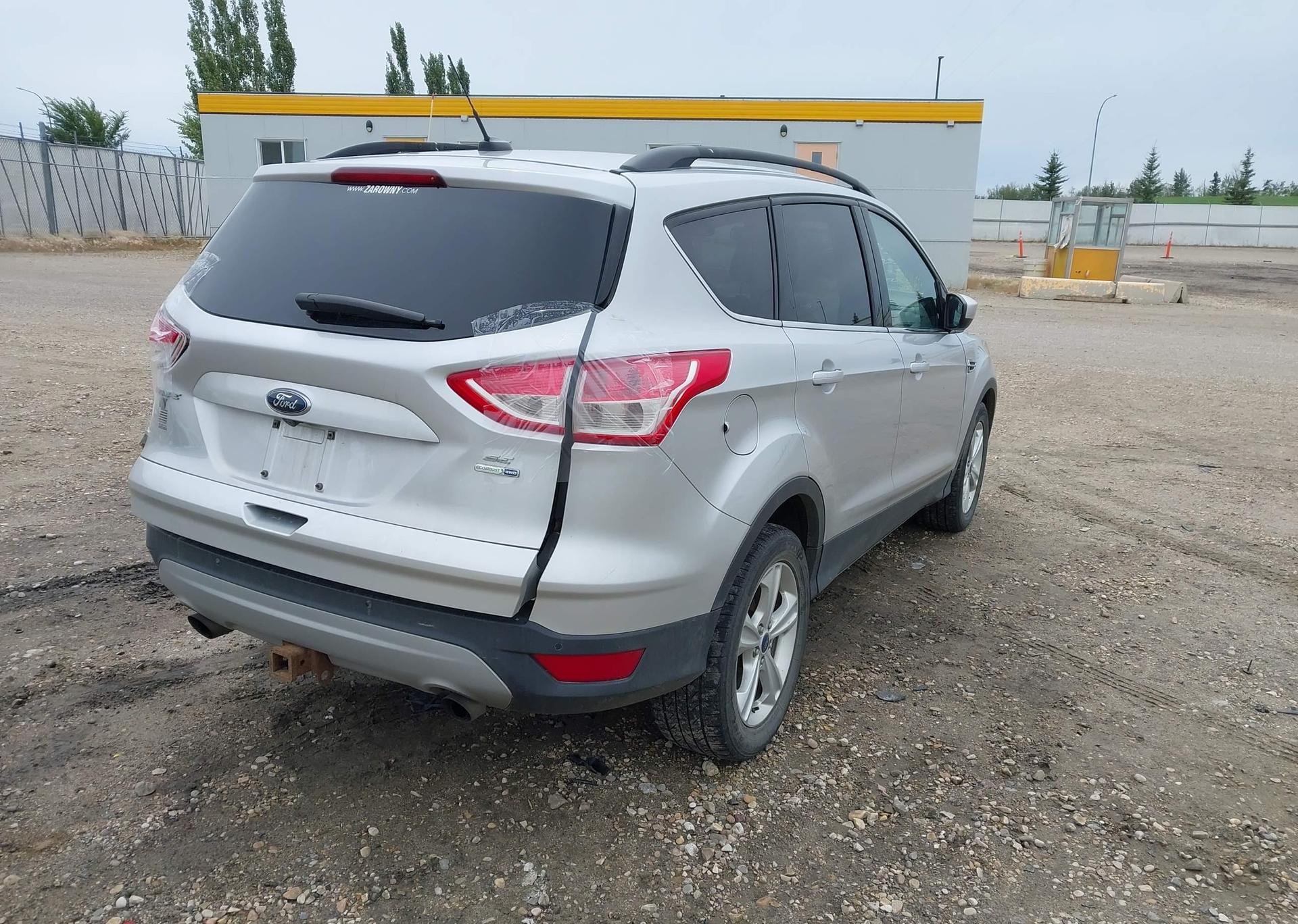 2015 FORD ESCAPE SE