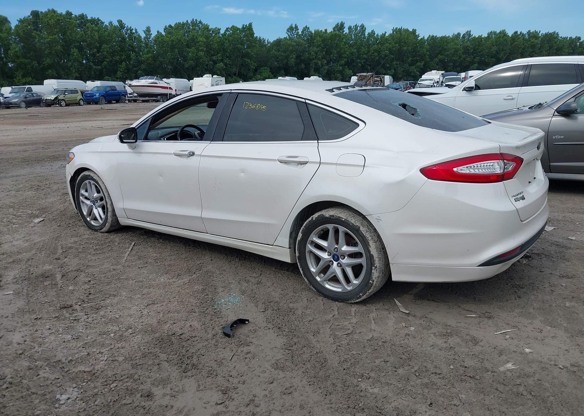2013 FORD FUSION SE
