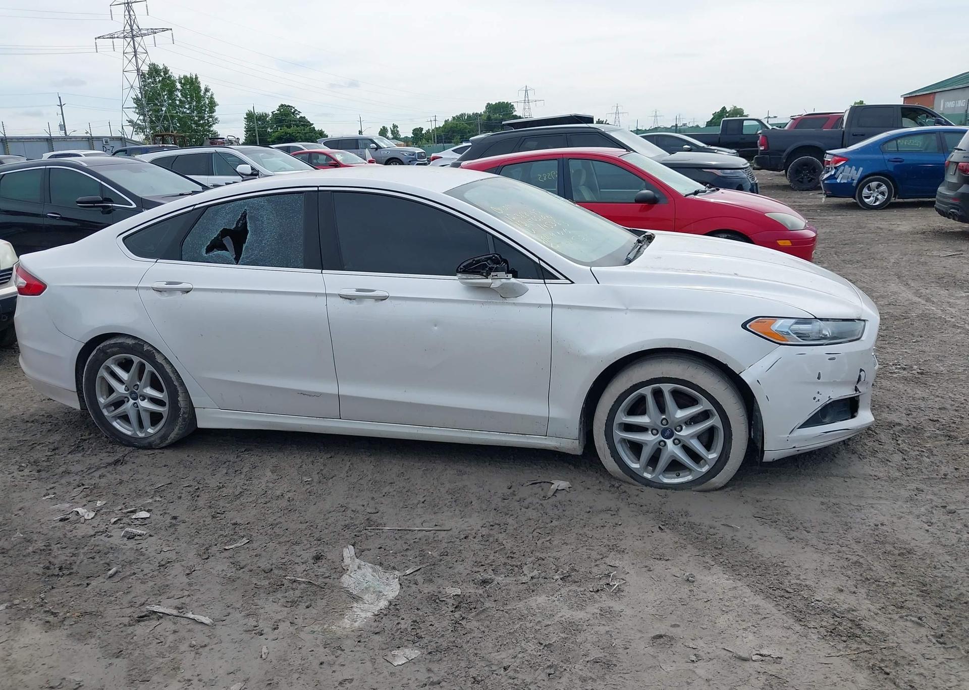 2013 FORD FUSION SE