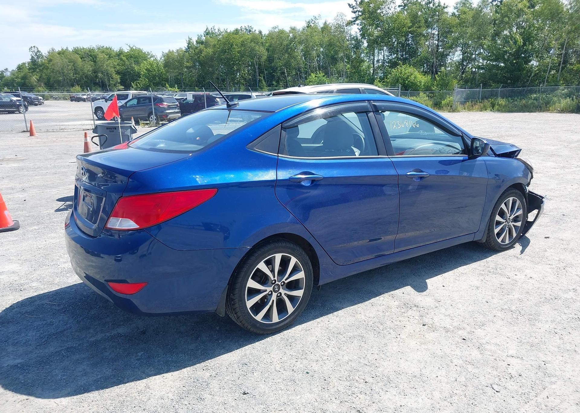2016 HYUNDAI ACCENT SE