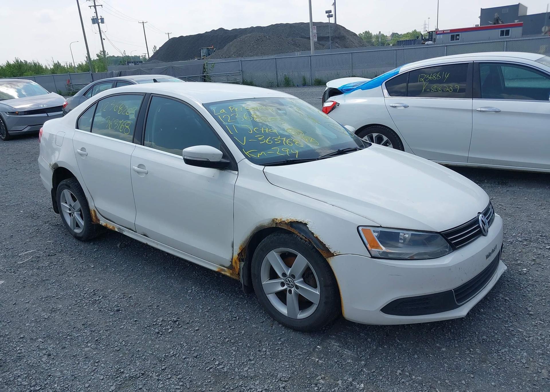 2011 VOLKSWAGEN JETTA SE