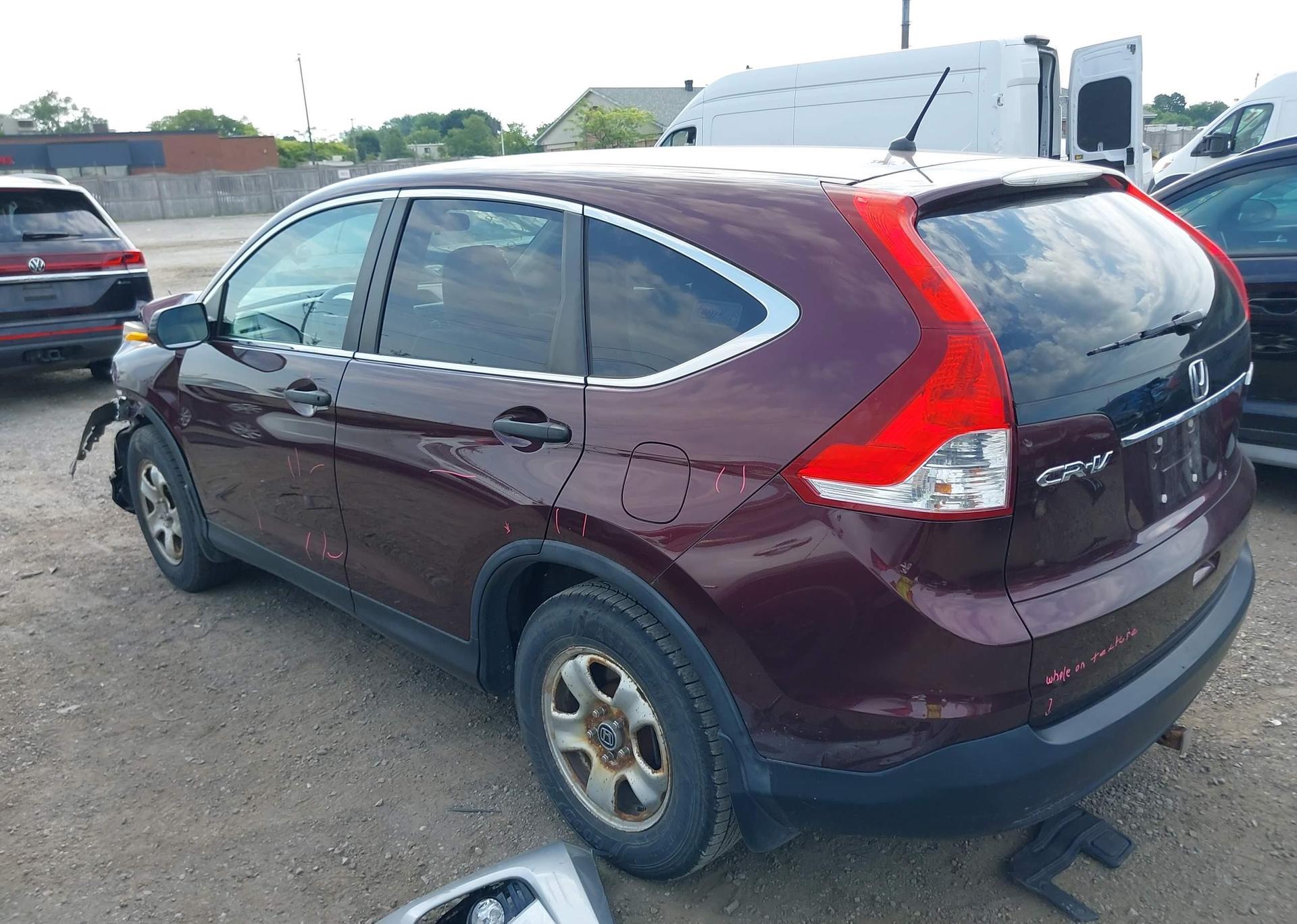 2013 HONDA CR-V LX