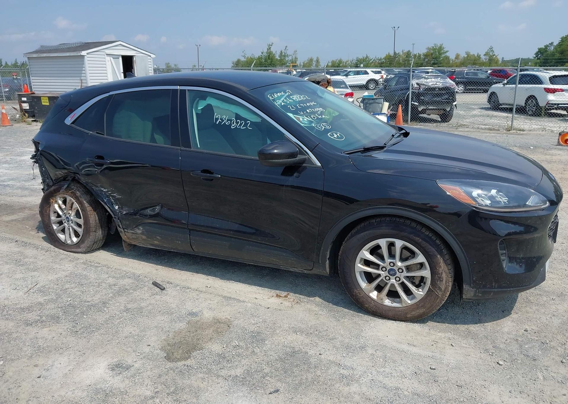 2021 FORD ESCAPE SE