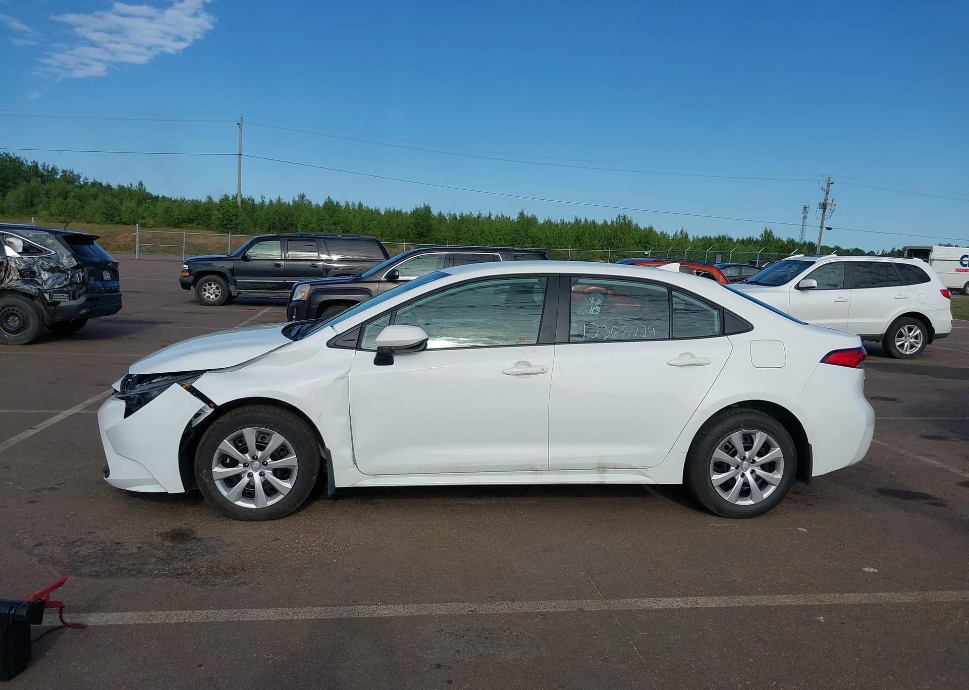 2025 TOYOTA COROLLA LE