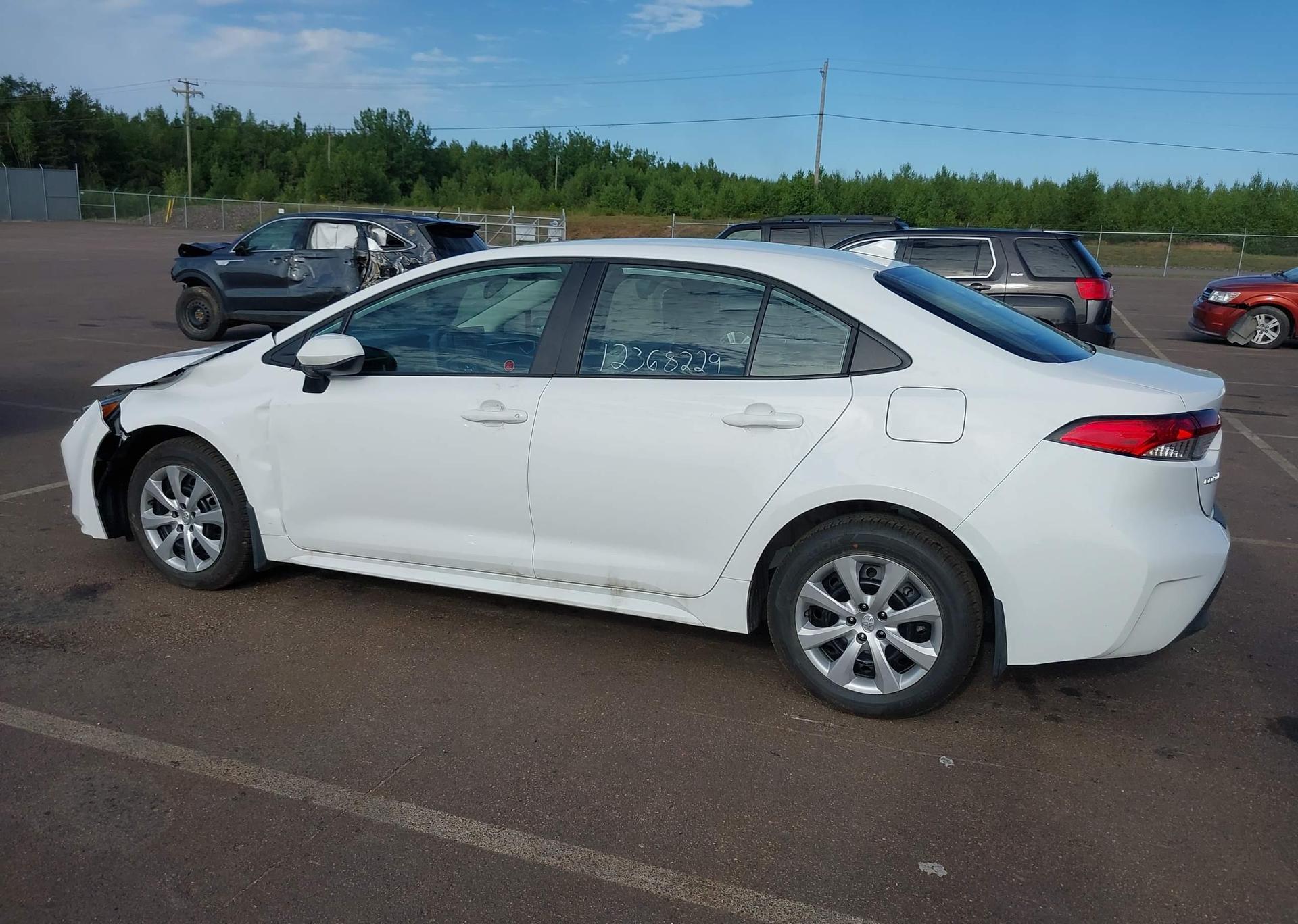 2025 TOYOTA COROLLA LE