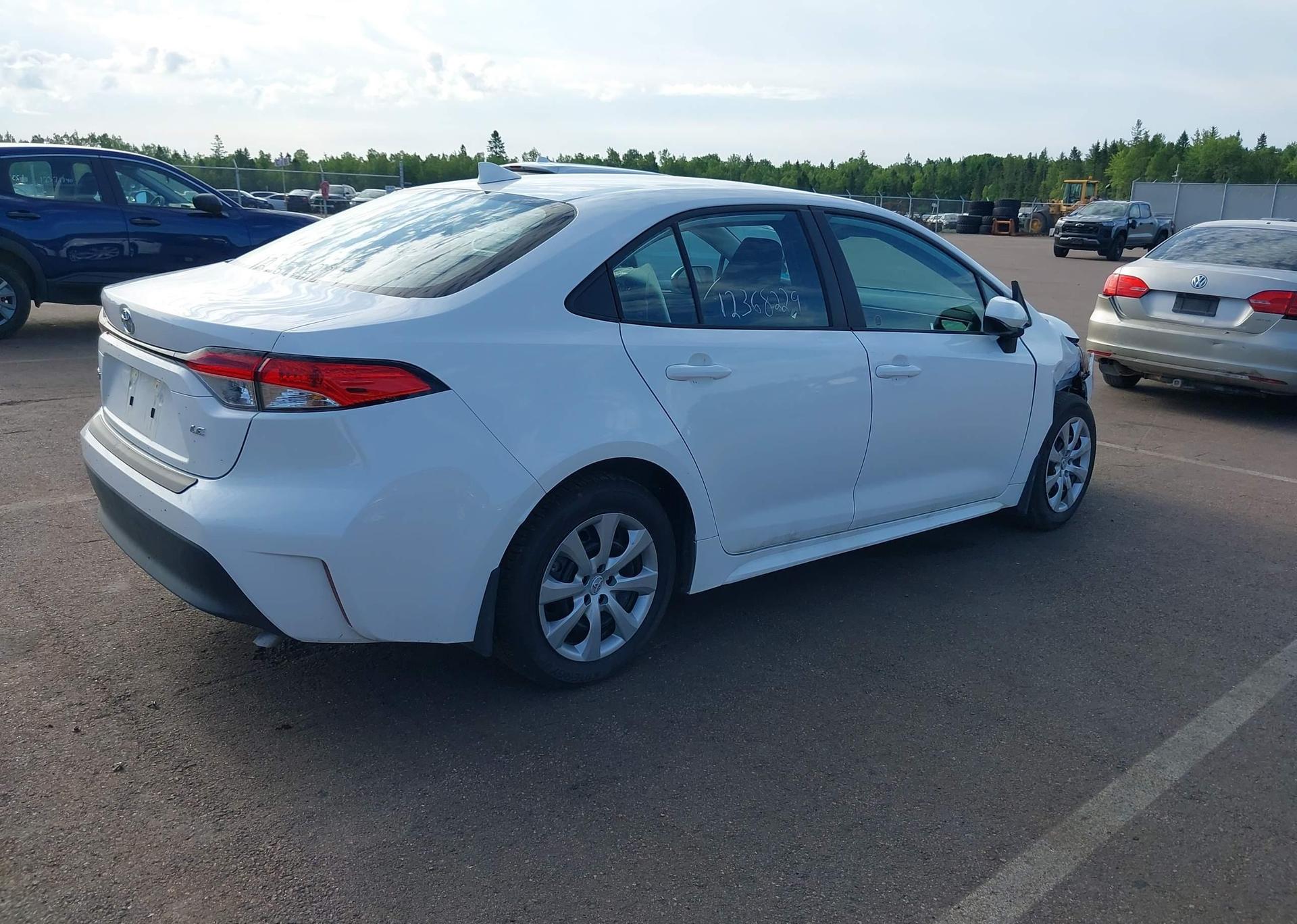 2025 TOYOTA COROLLA LE