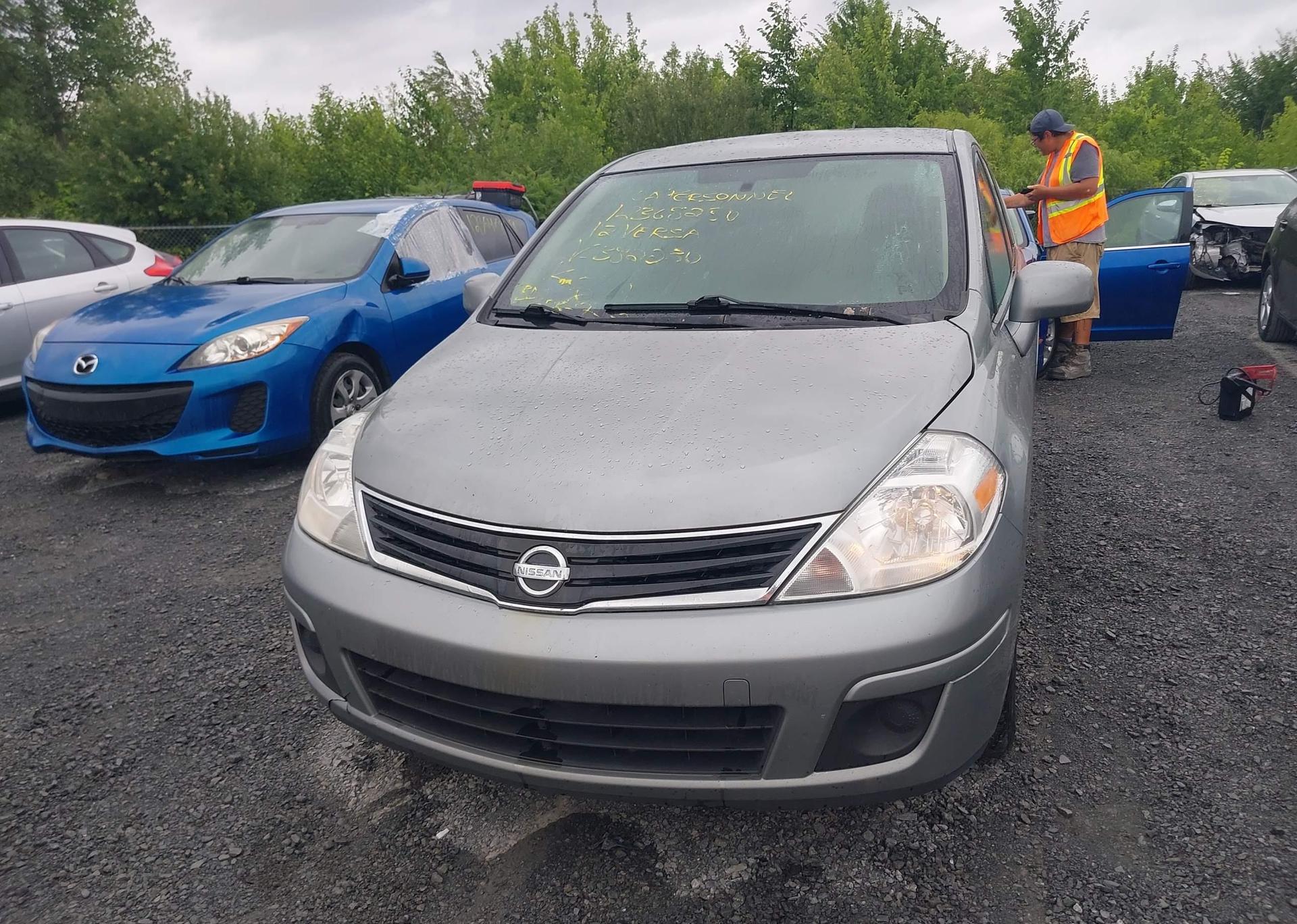 2012 NISSAN VERSA S