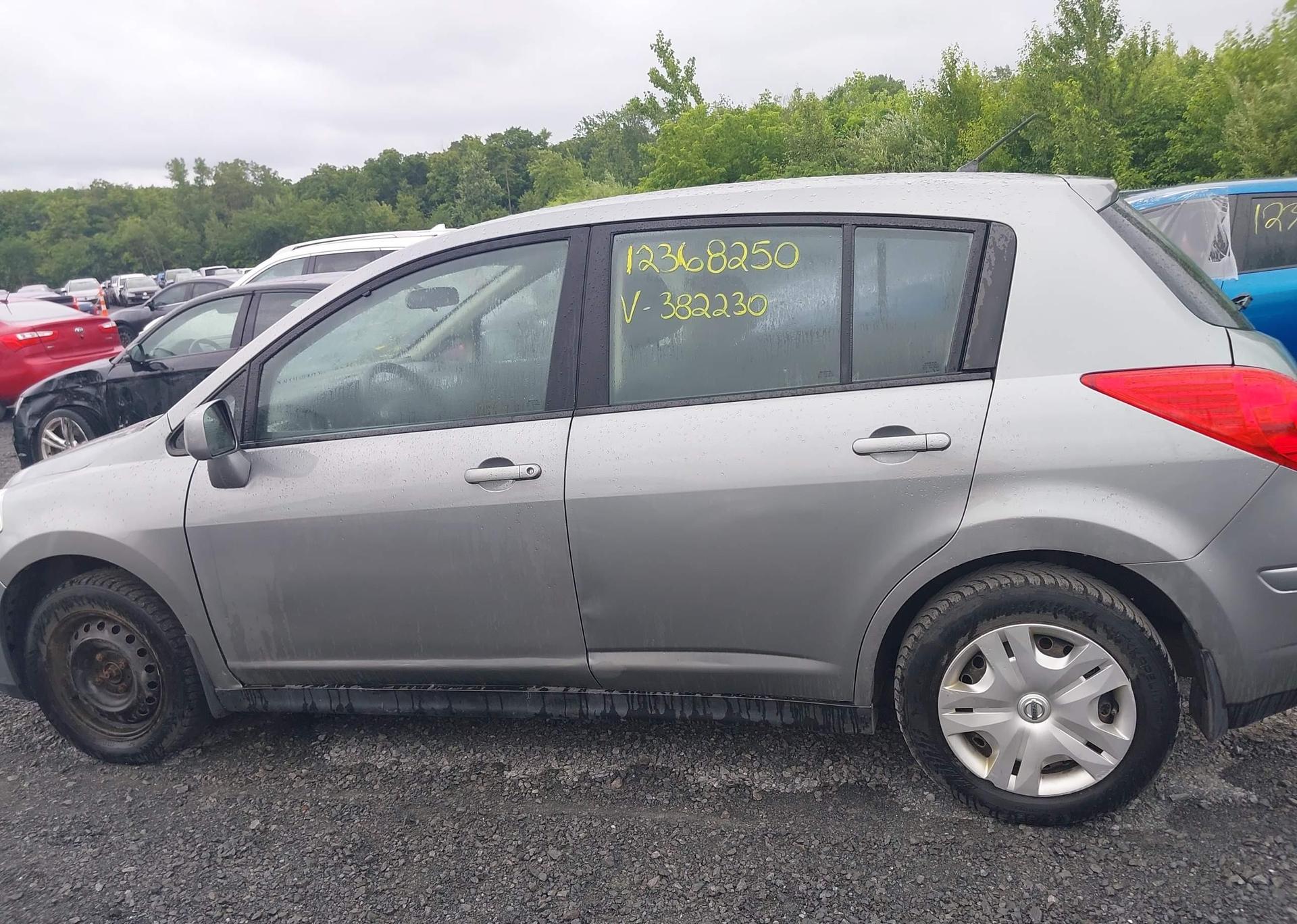 2012 NISSAN VERSA S
