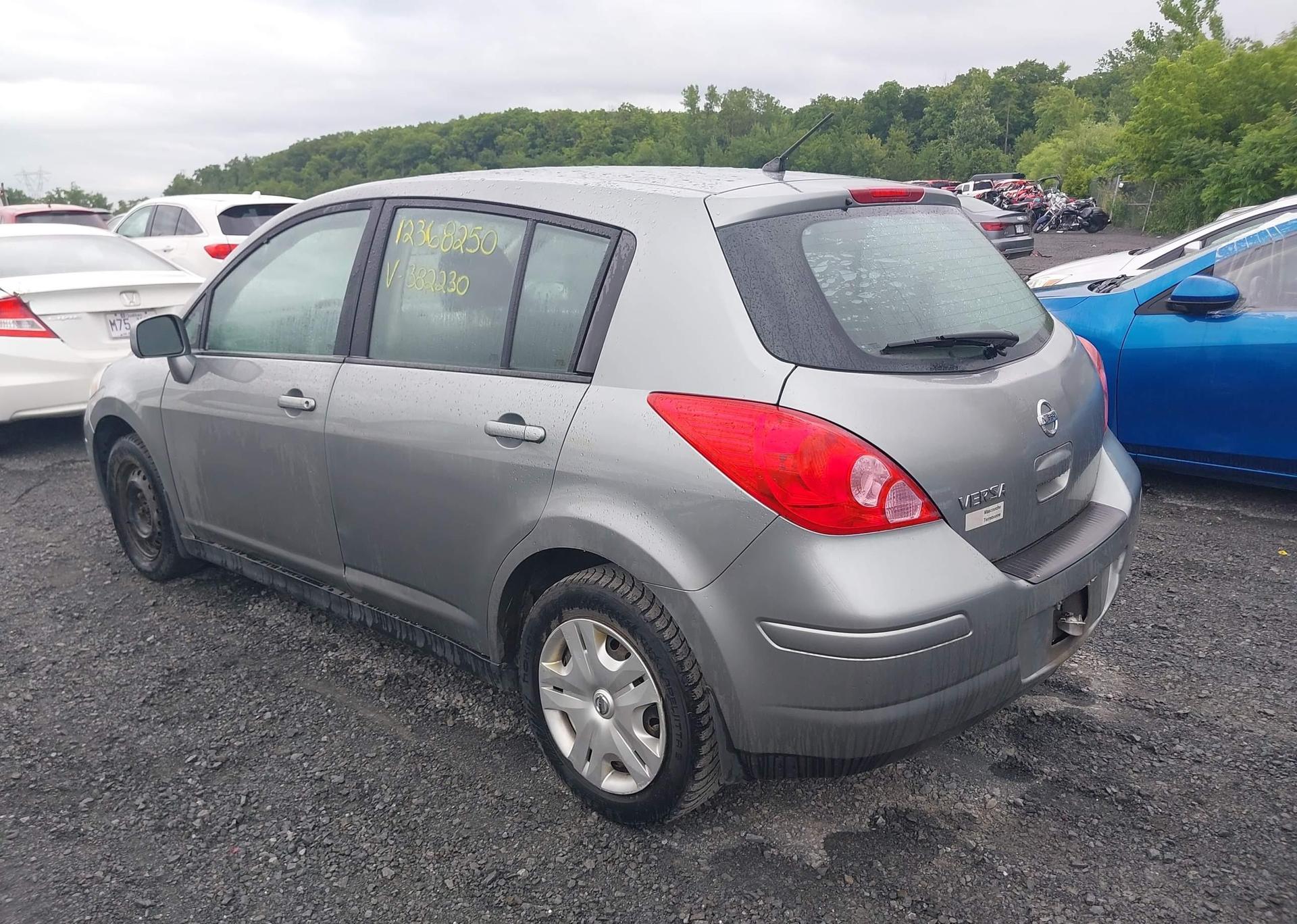 2012 NISSAN VERSA S